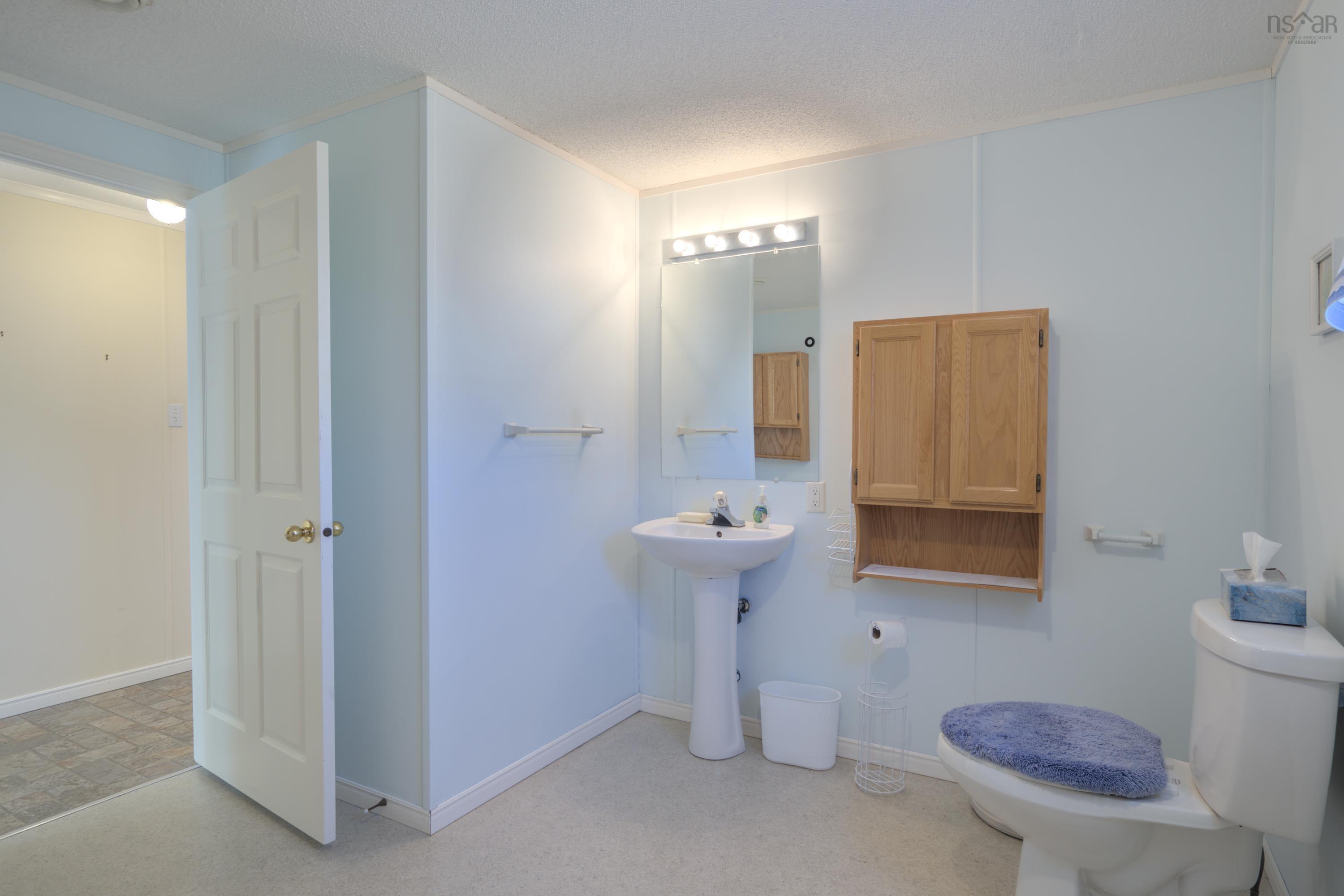 $137,900.00: 10 Lorne Crescent, Amherst