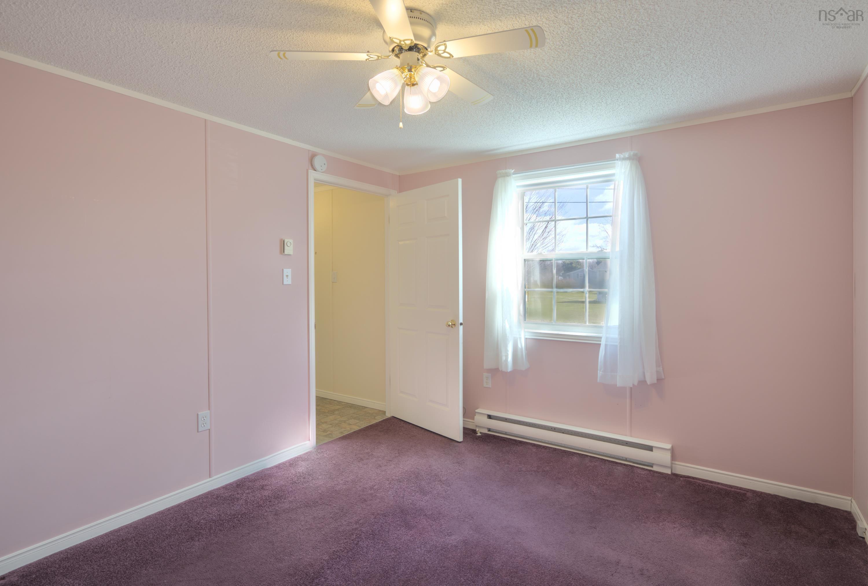 $137,900.00: 10 Lorne Crescent, Amherst