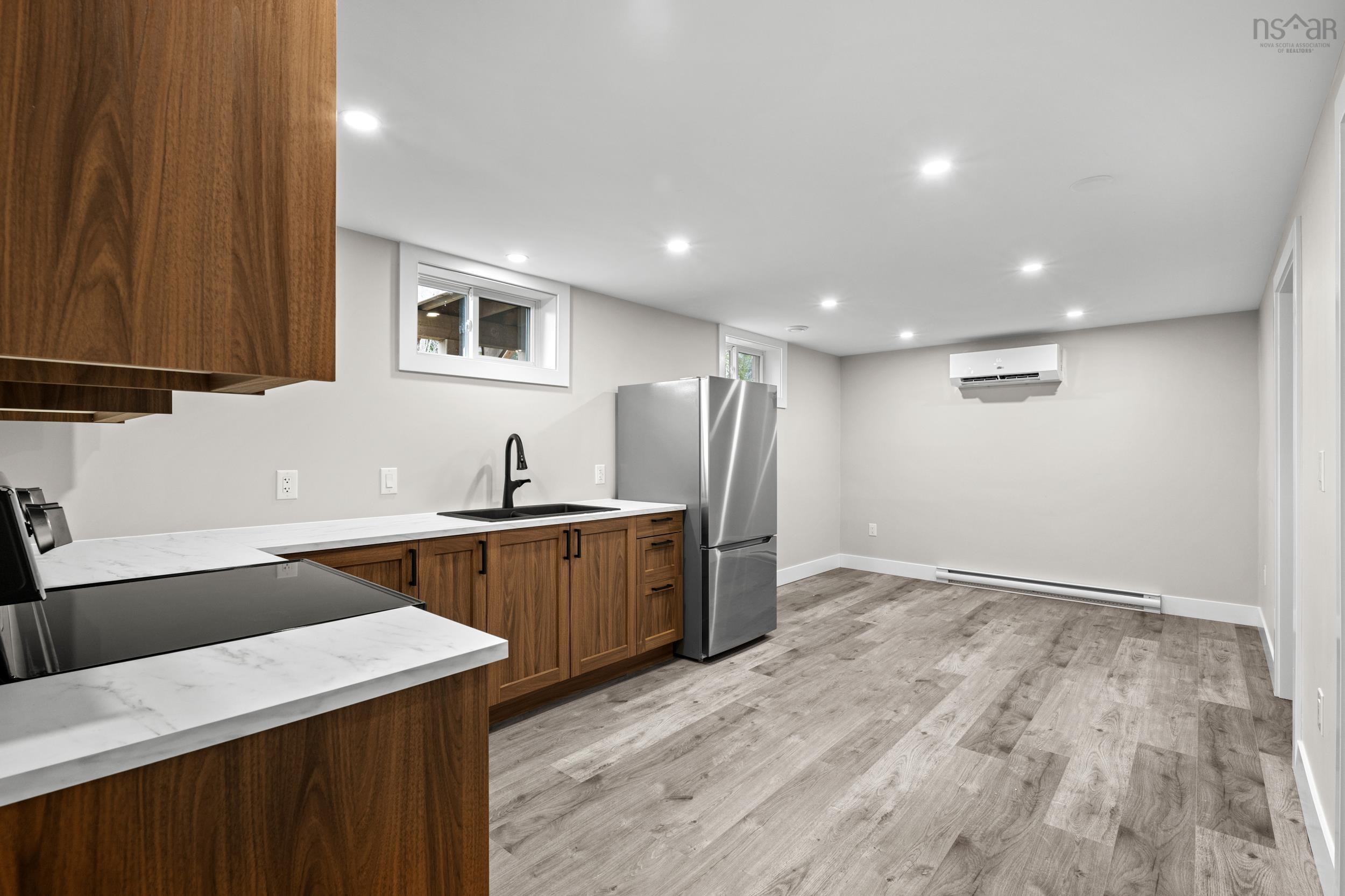 $599,900.00: 2728/2726 HWY 7 Lake Echo, Lake Echo