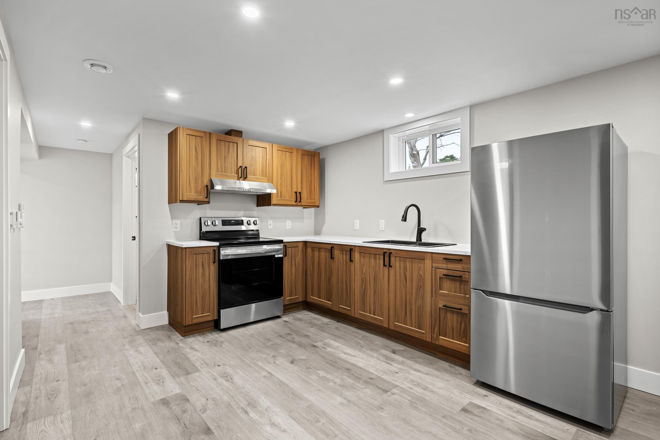 $599,900.00: 2728/2726 HWY 7 Lake Echo, Lake Echo