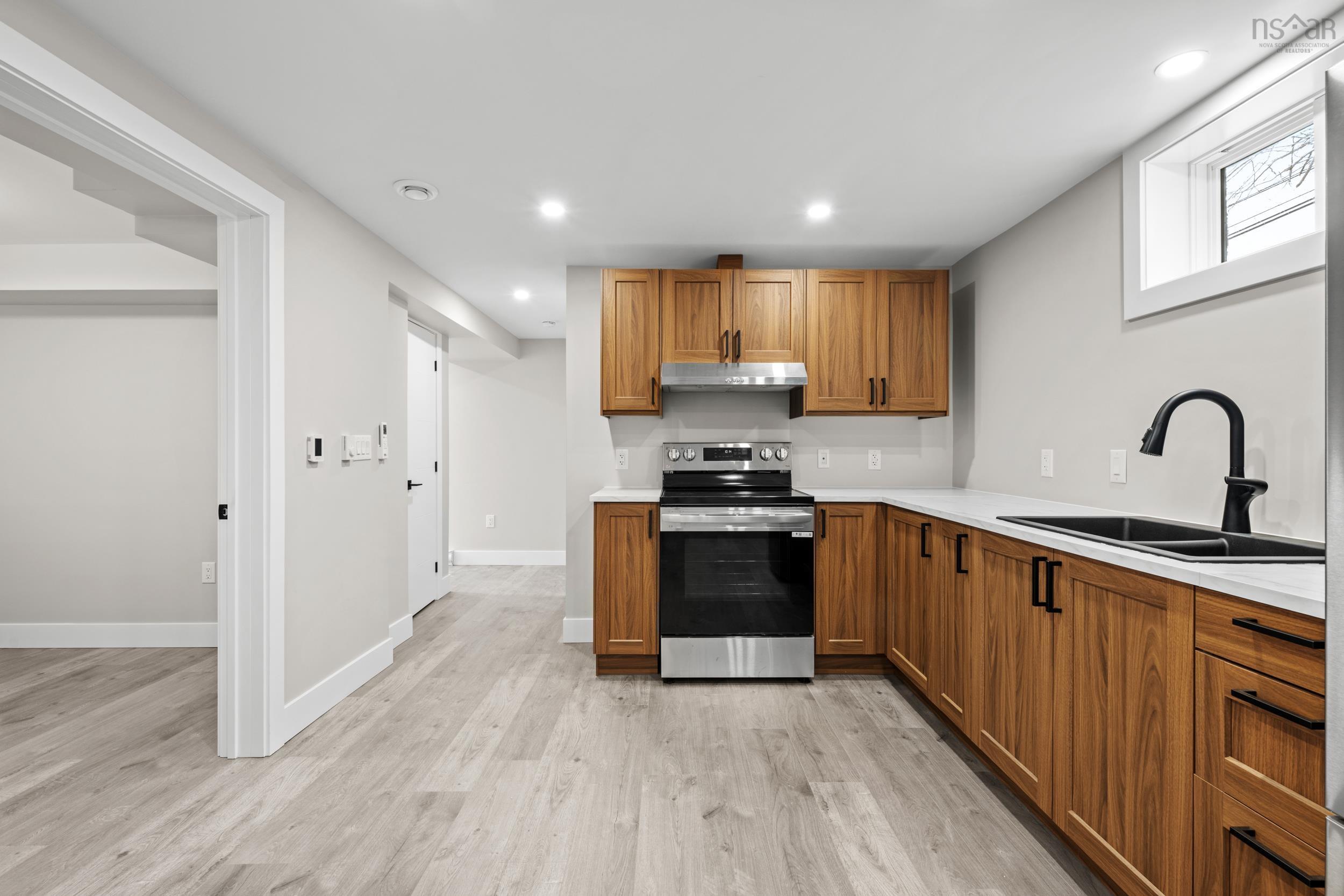 $599,900.00: 2728/2726 HWY 7 Lake Echo, Lake Echo