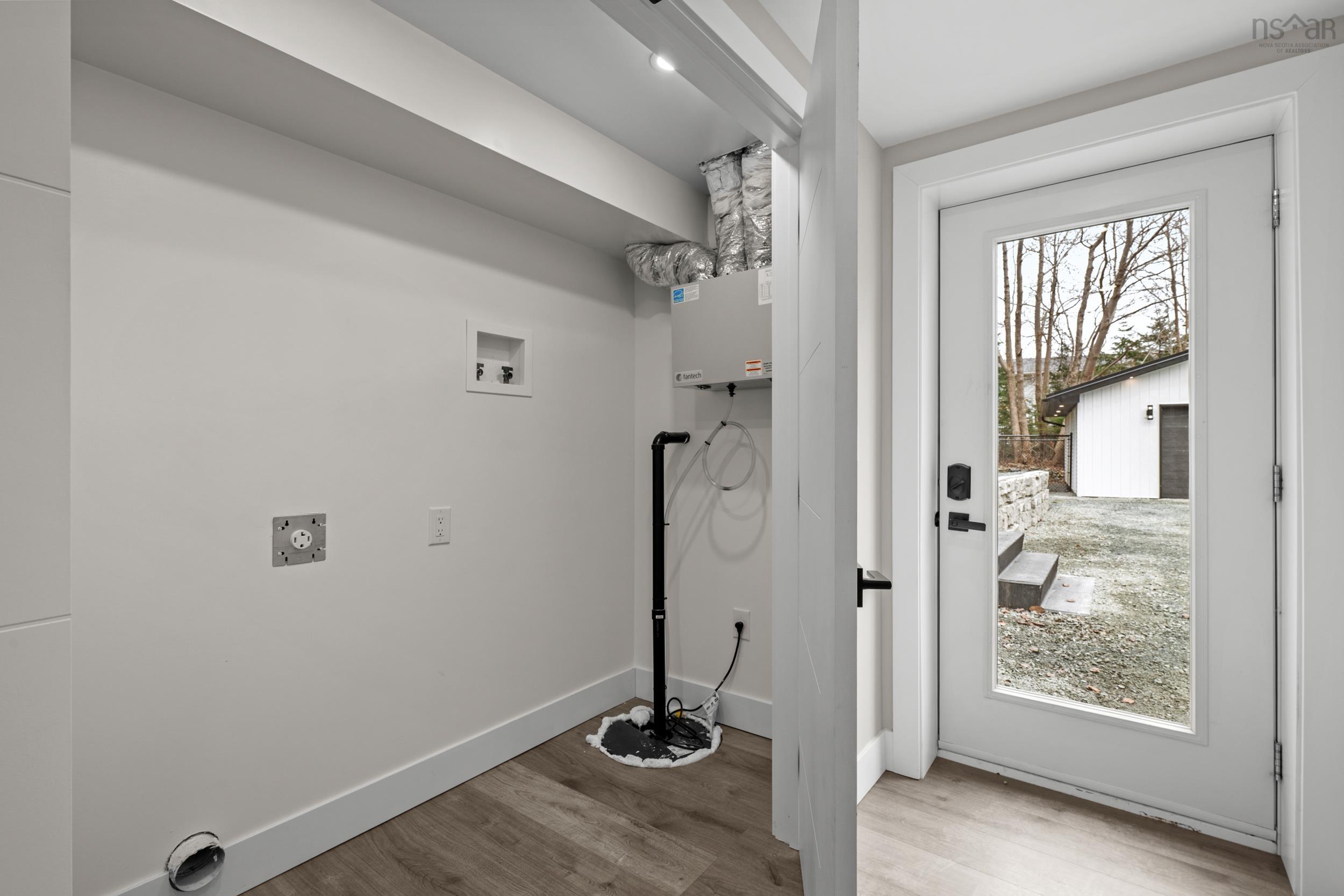 $599,900.00: 2728/2726 HWY 7 Lake Echo, Lake Echo