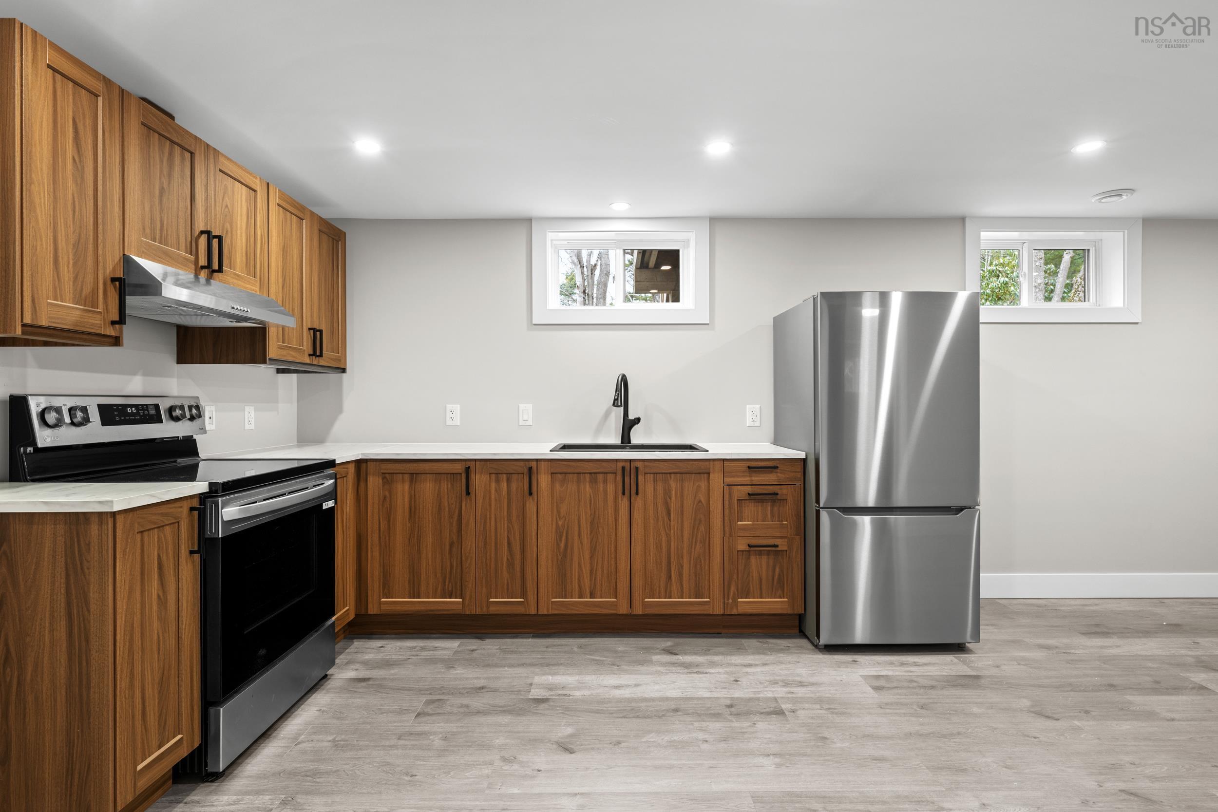 $599,900.00: 2728/2726 HWY 7 Lake Echo, Lake Echo