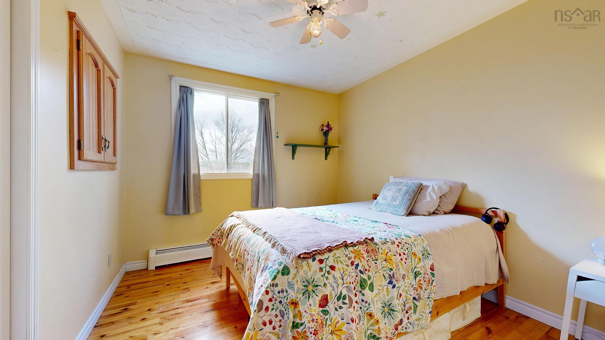 $380,000.00: 967 BROOKLYN Street, North Kingston