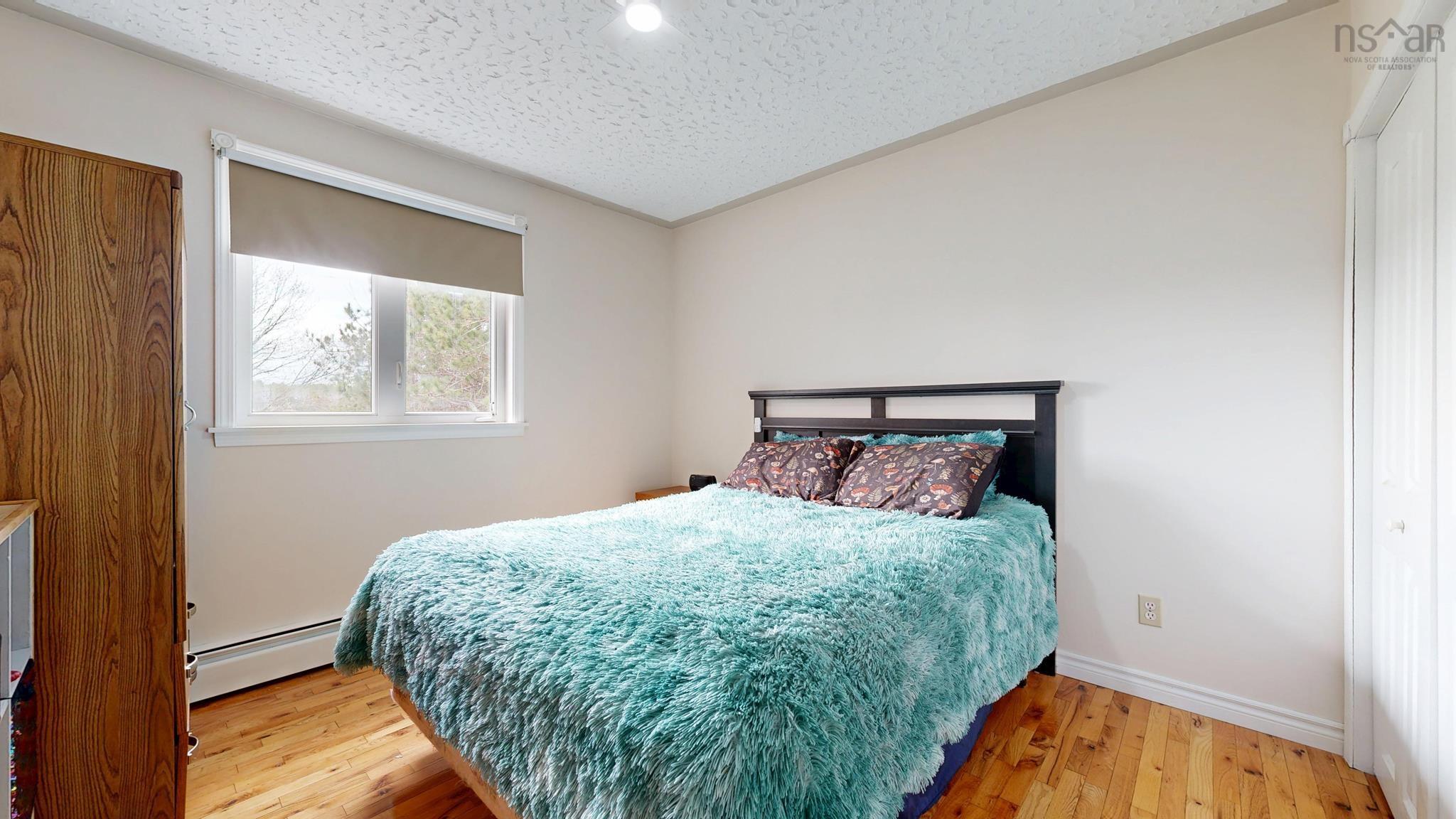 $380,000.00: 967 BROOKLYN Street, North Kingston