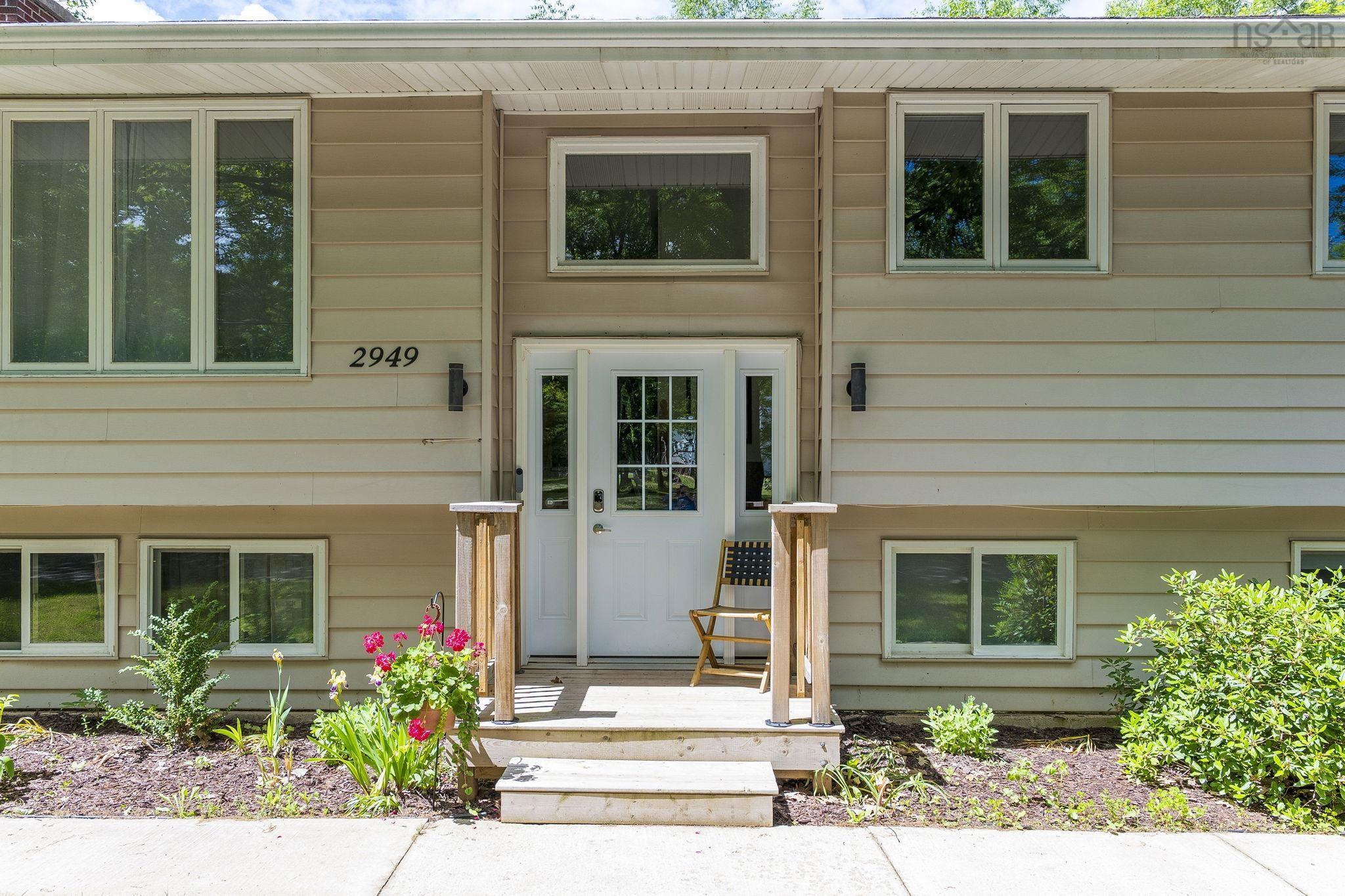 $482,900.00: 2949 Lovett Road, Coldbrook
