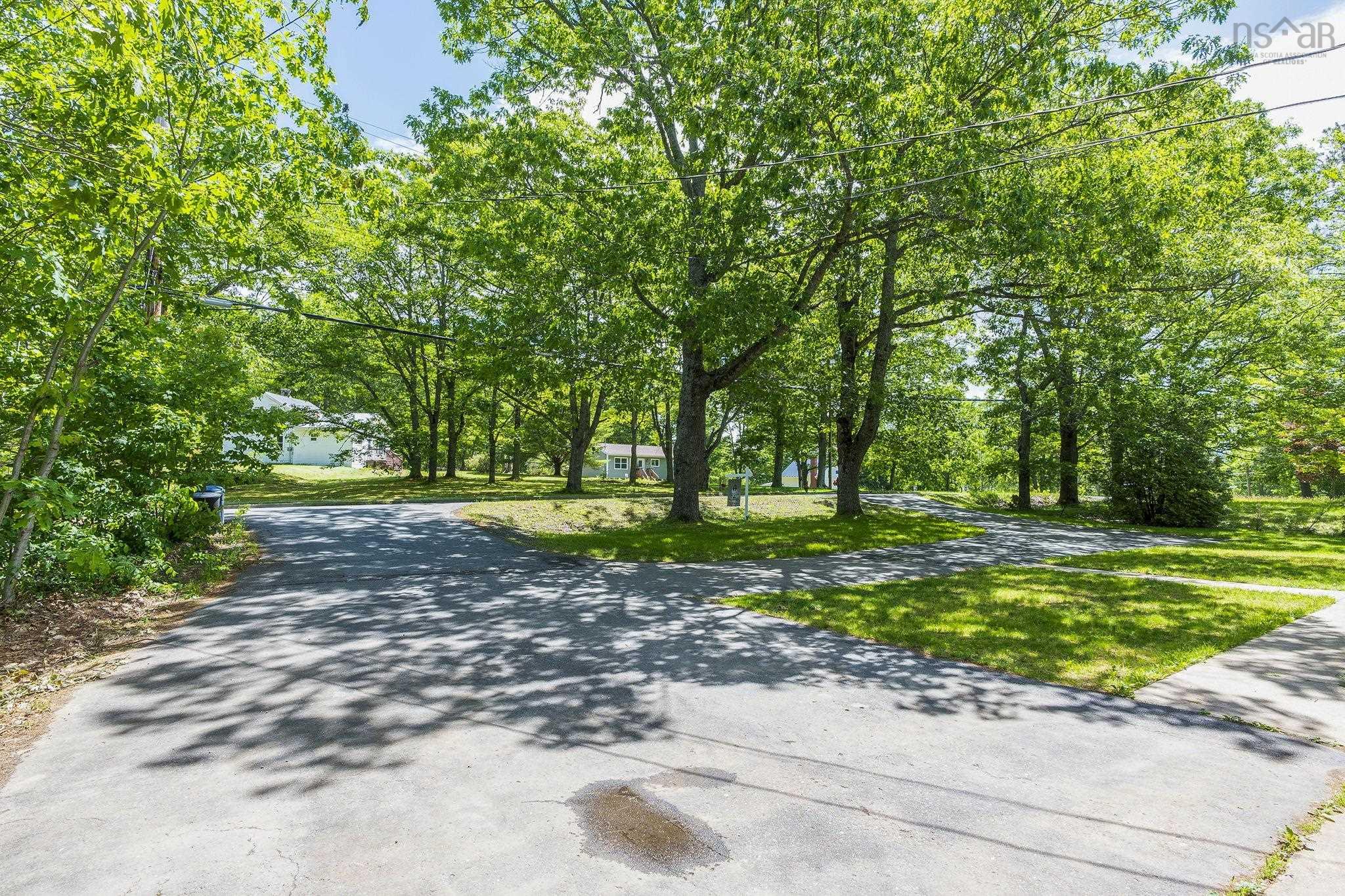 $482,900.00: 2949 Lovett Road, Coldbrook