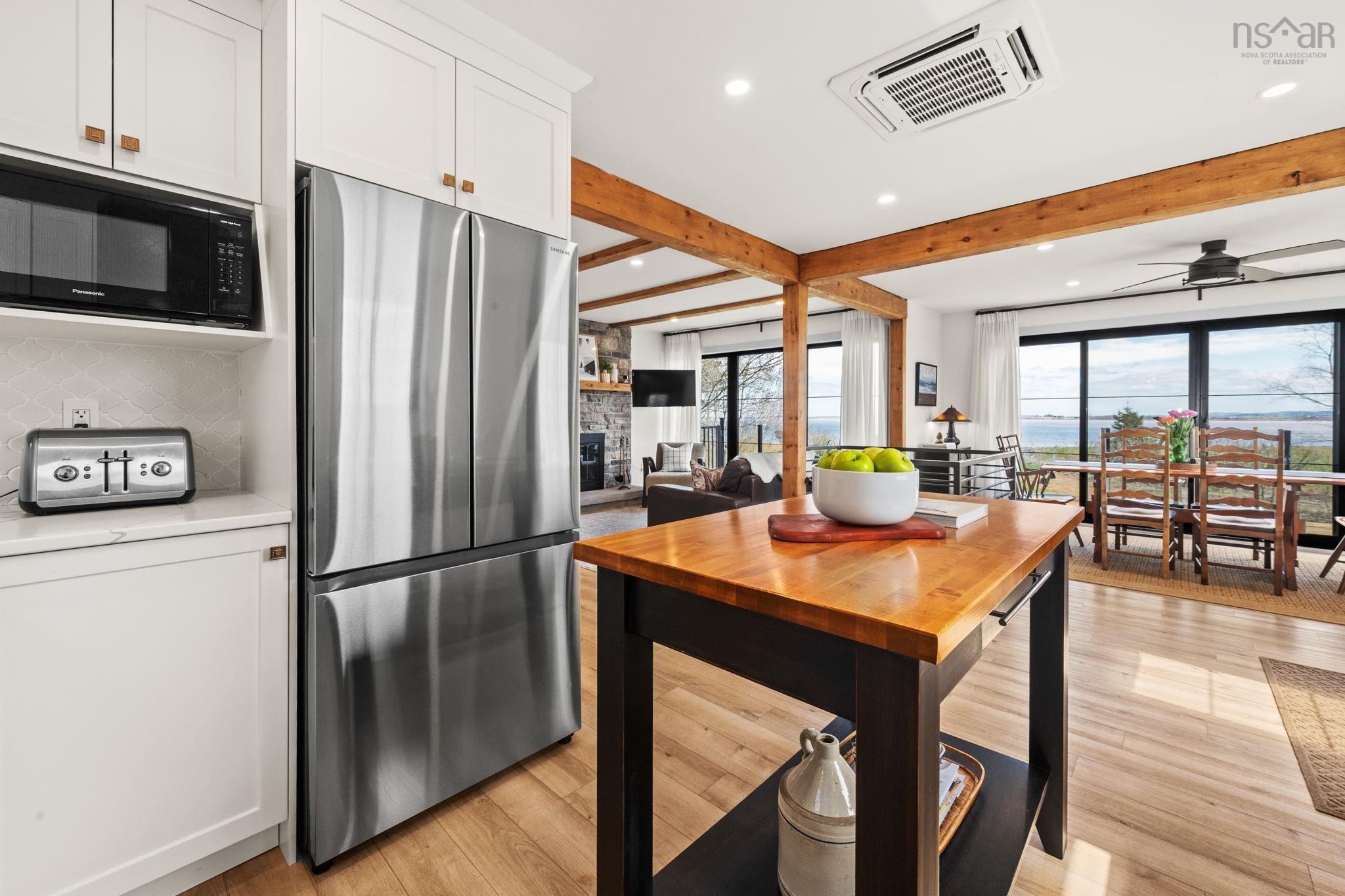 $769,000.00: 504 Porters Point Branch Road, Lower Canard