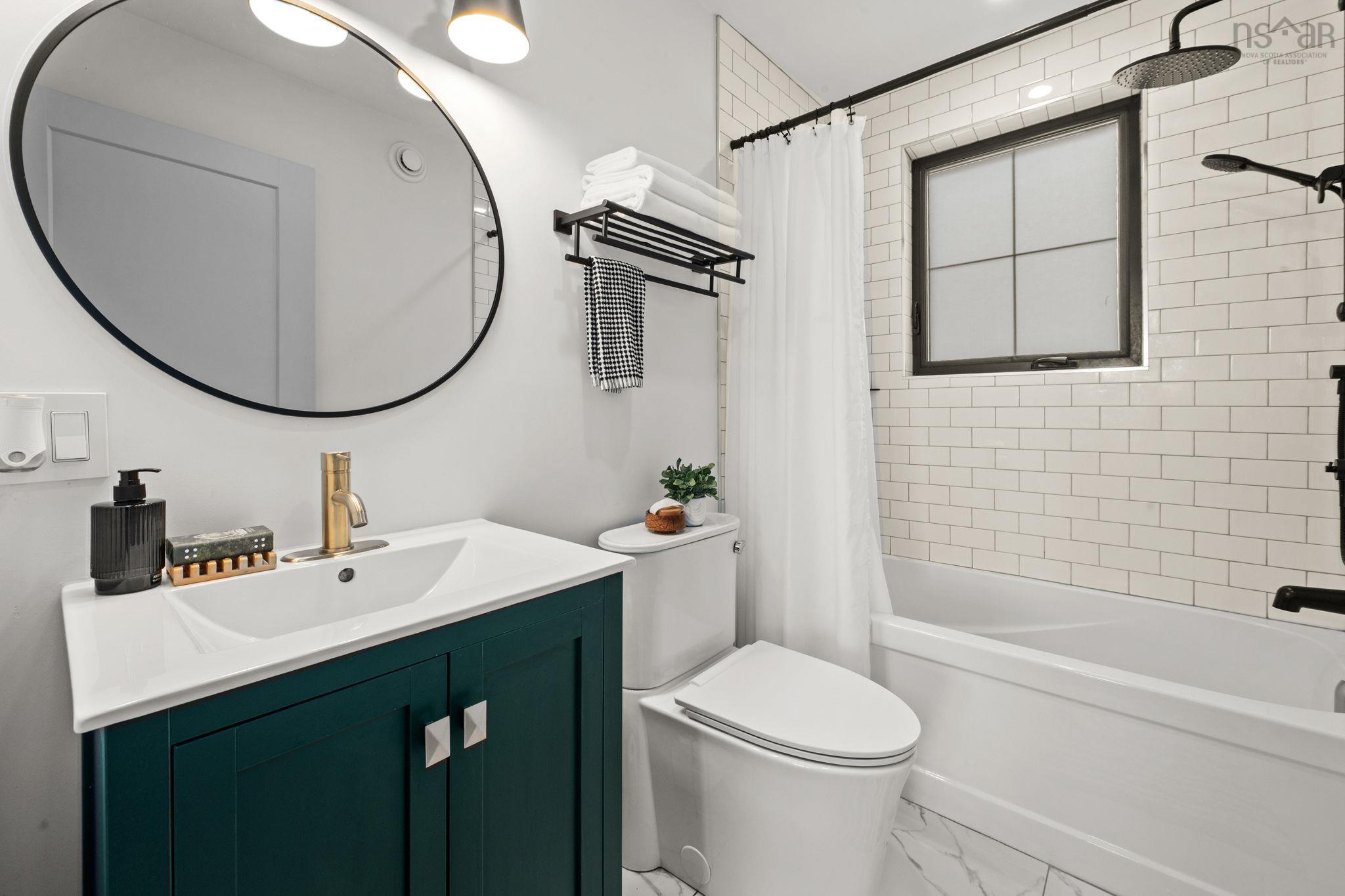 $769,000.00: 504 Porters Point Branch Road, Lower Canard