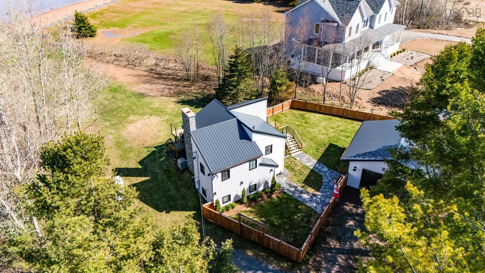 $769,000.00: 504 Porters Point Branch Road, Lower Canard