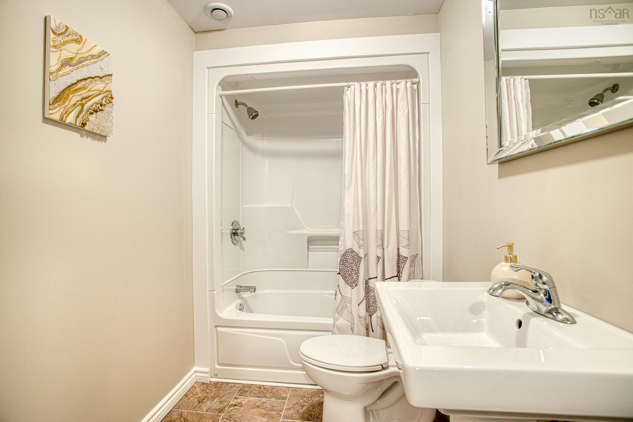 597 Hemlock Drive, Upper Tantallon, NS (MLS 202608522)