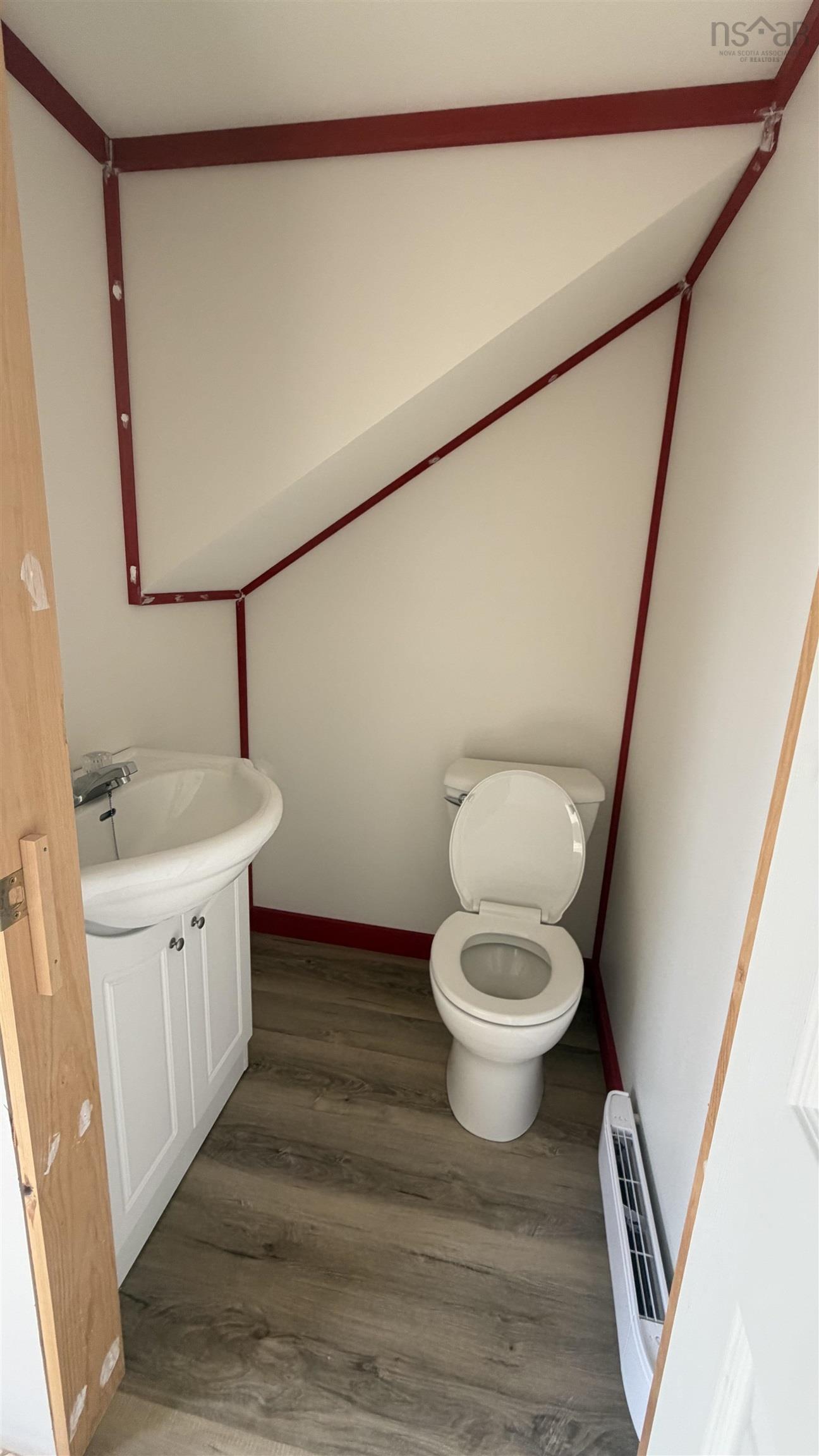 $265,000.00: 1012  8 Highway, Maitland Bridge