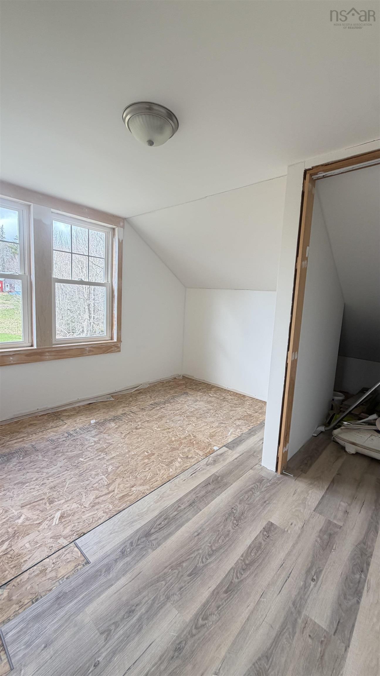 $265,000.00: 1012  8 Highway, Maitland Bridge