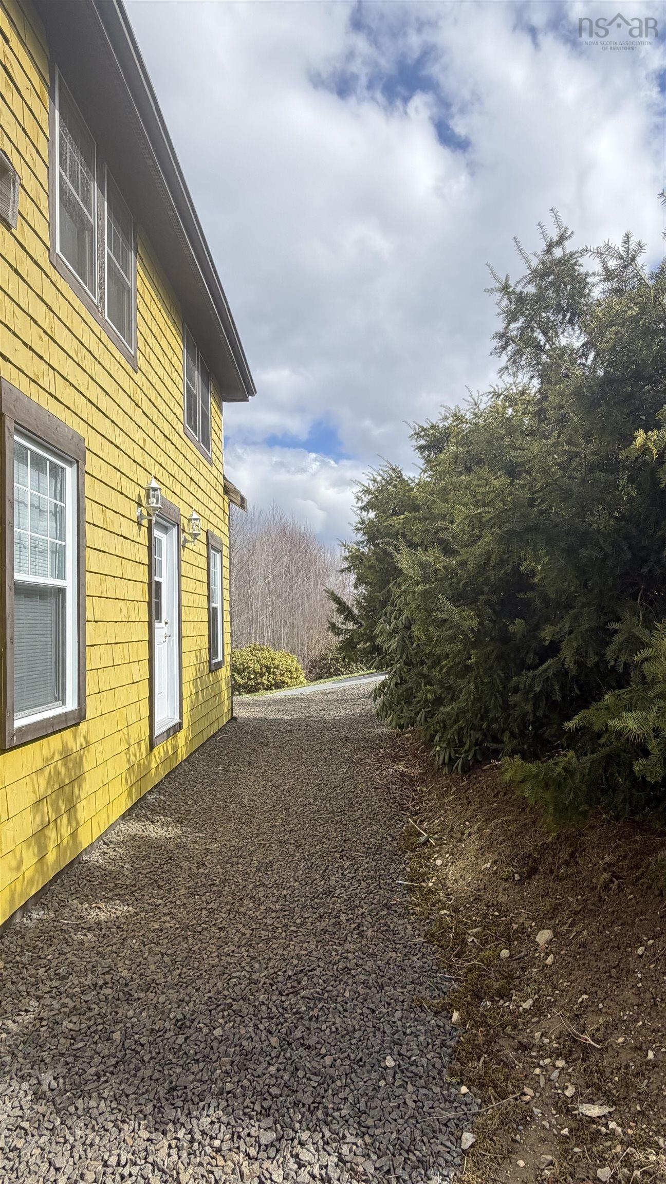 $265,000.00: 1012  8 Highway, Maitland Bridge