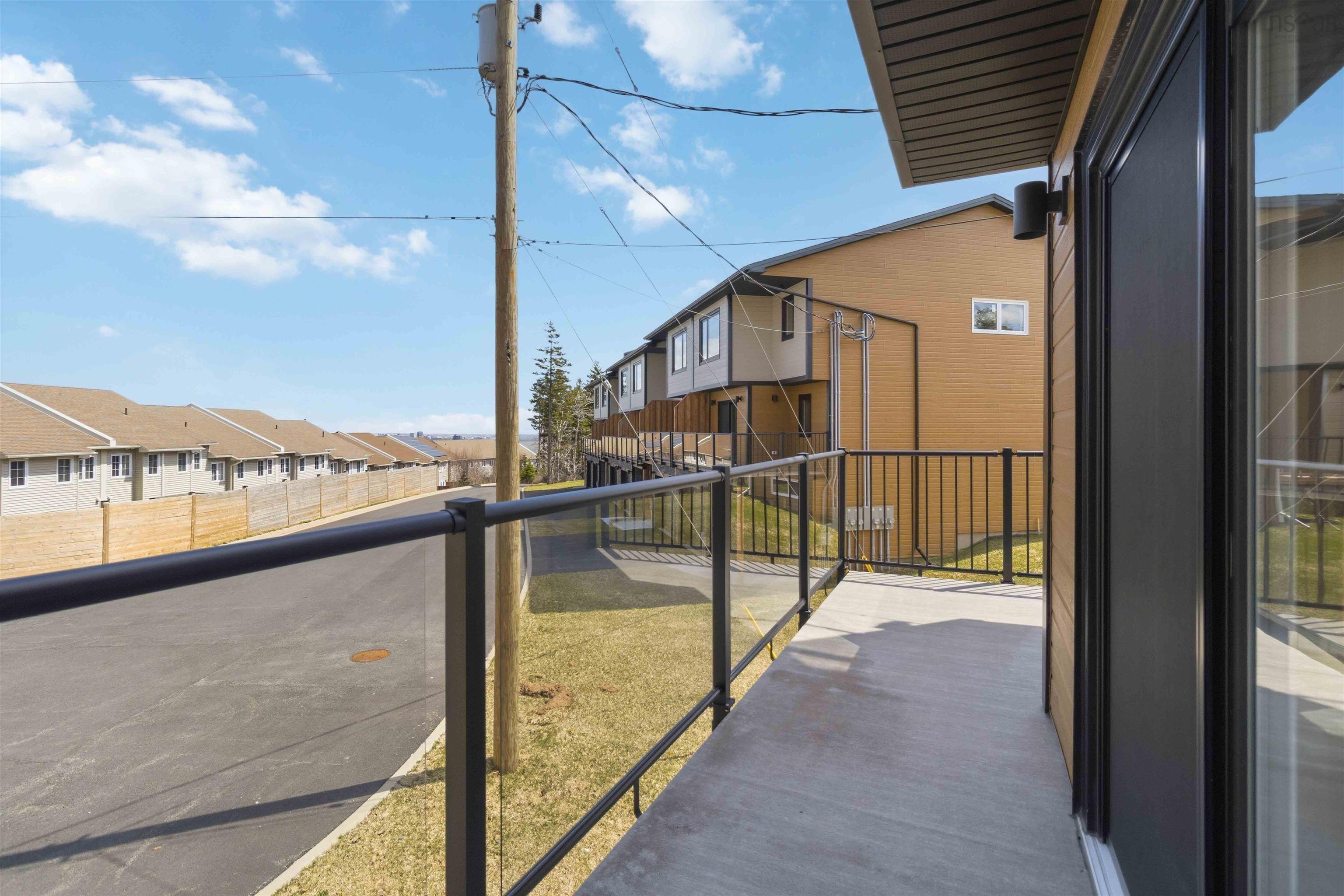 $724,900.00: 11 Viewcrest Drive, Clayton Park