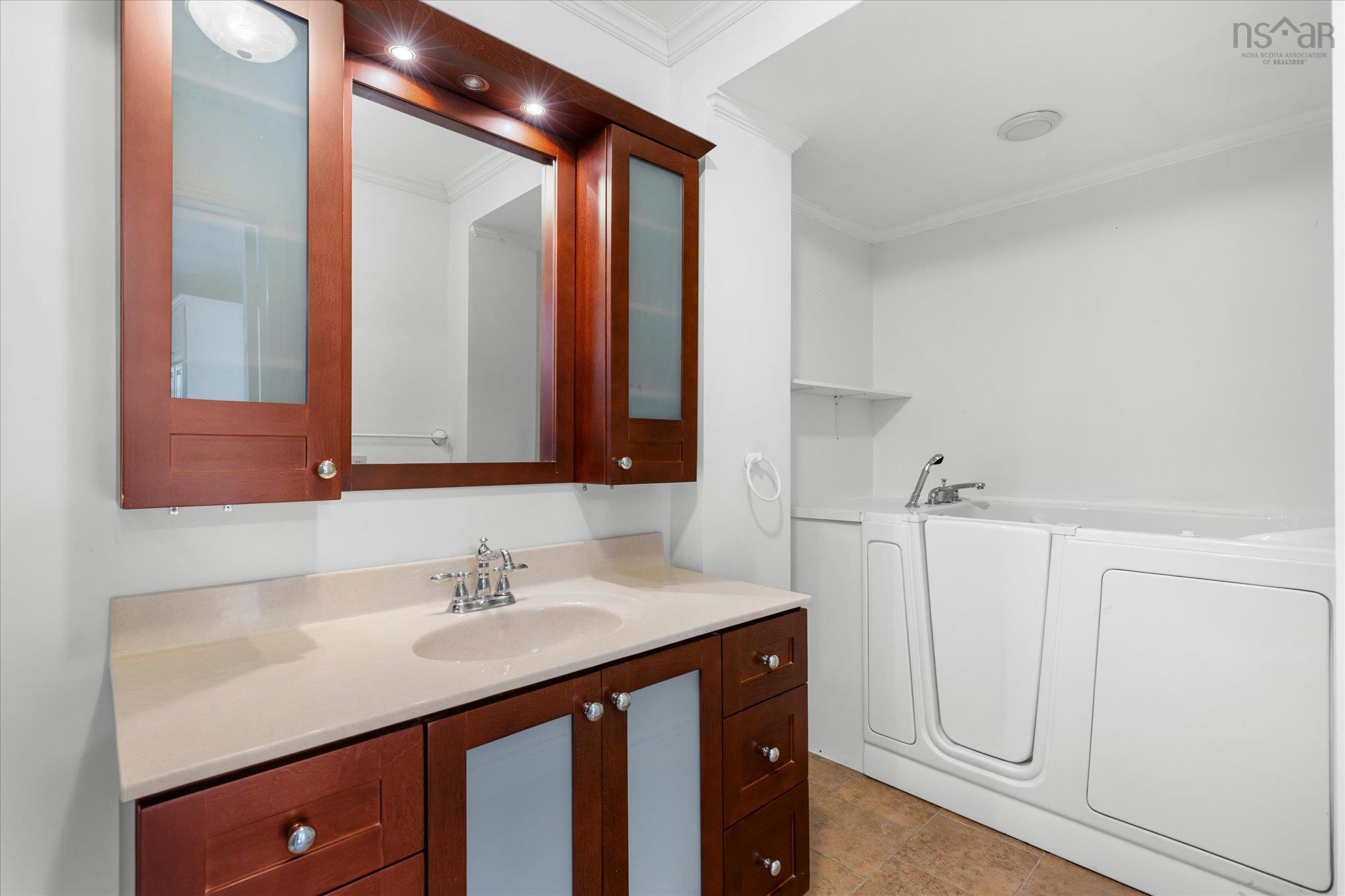 $499,000.00: 74 McGills Point Lane, Shelburne