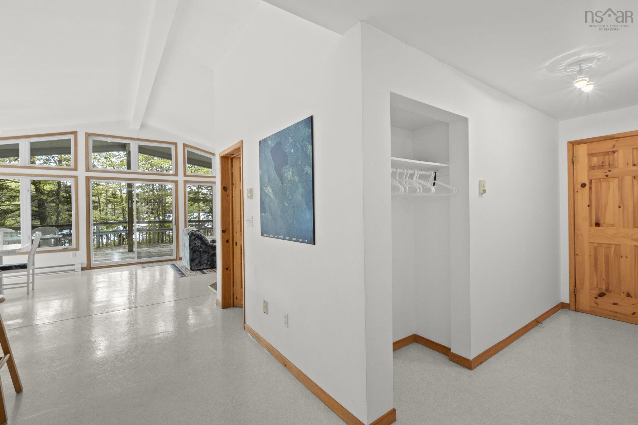 $535,000.00: 376 Lakefront Drive, Chelsea