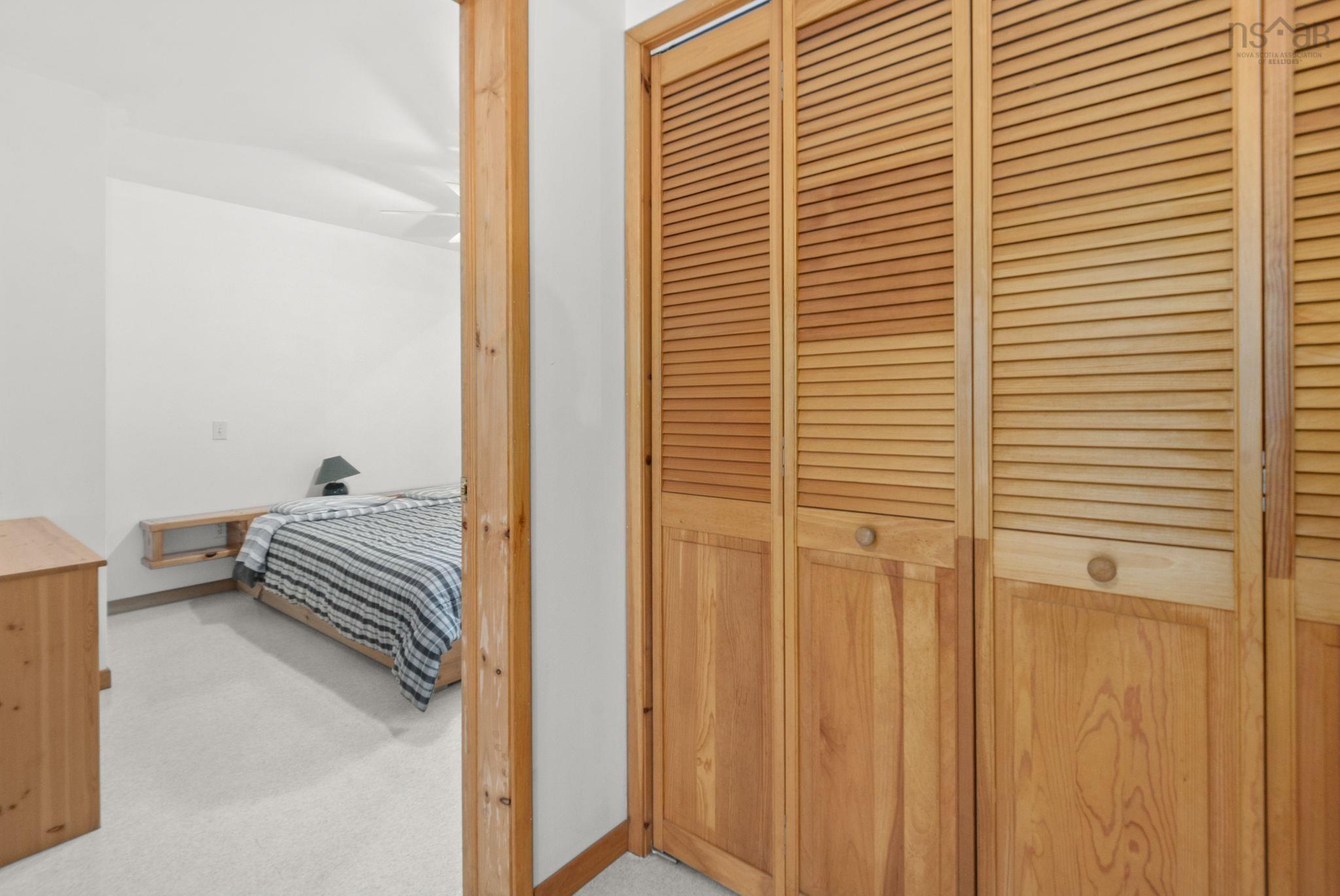 $535,000.00: 376 Lakefront Drive, Chelsea