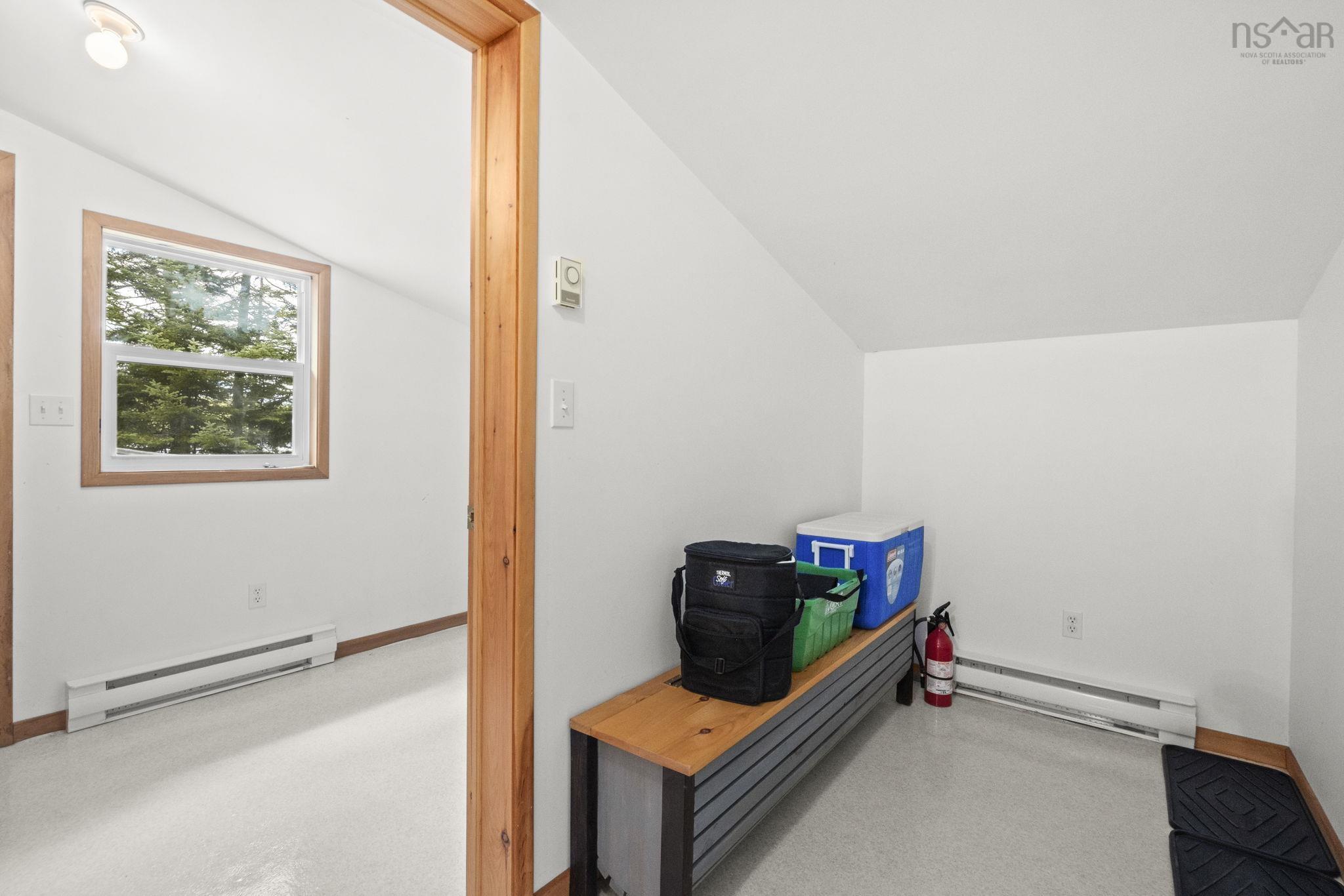 $535,000.00: 376 Lakefront Drive, Chelsea