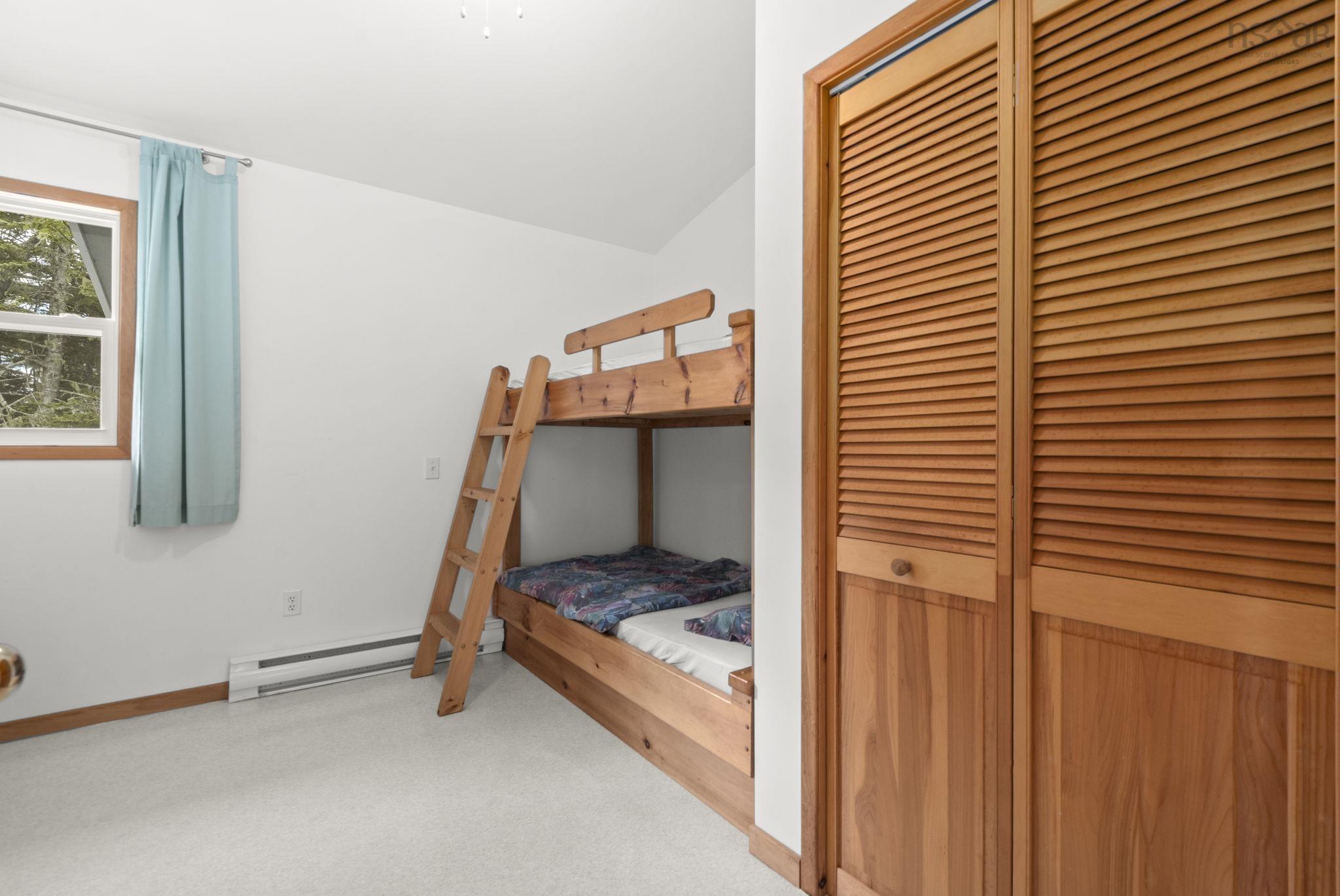 $535,000.00: 376 Lakefront Drive, Chelsea