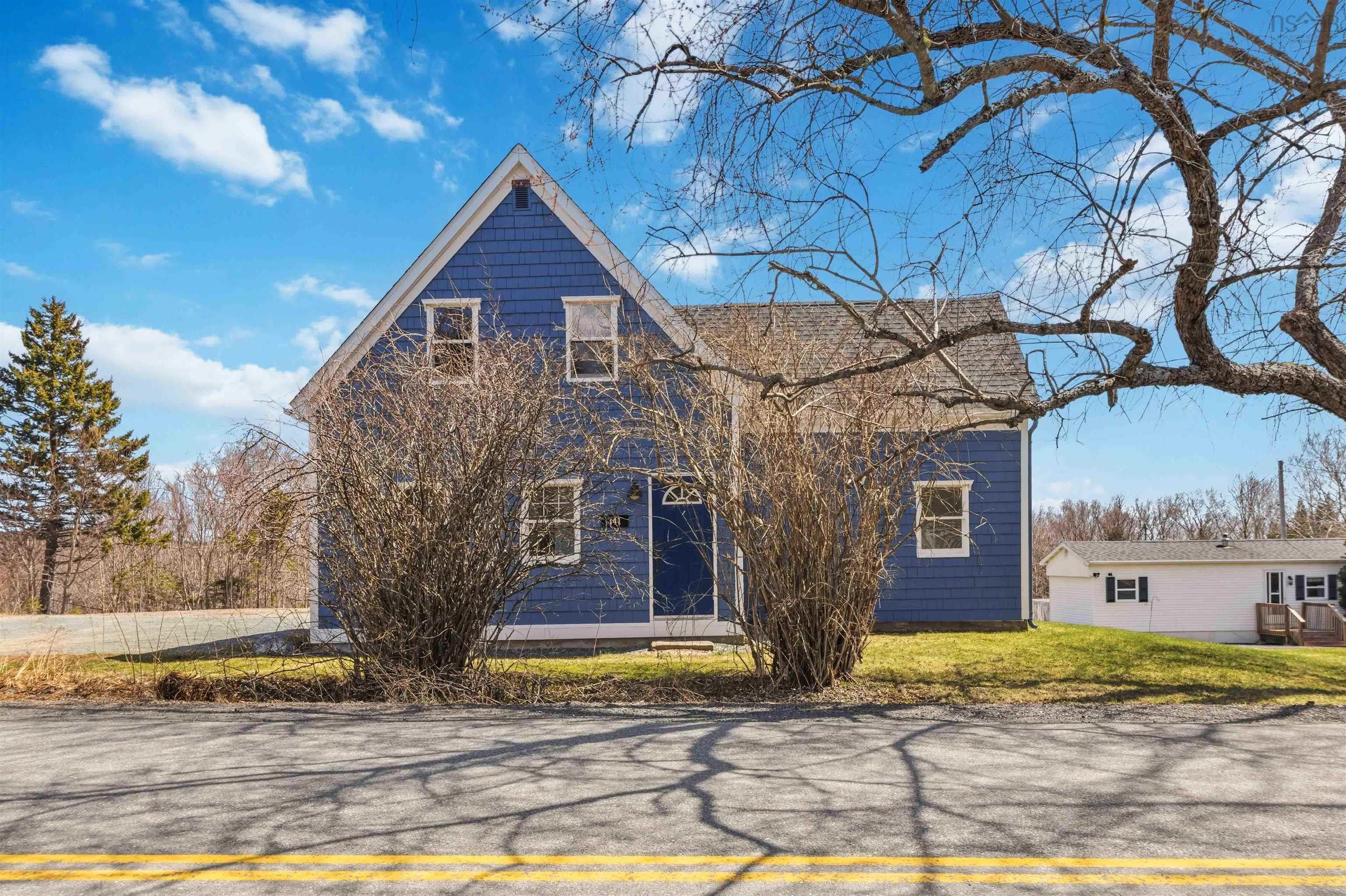 $499,900.00: 341 Myra Road, Porters Lake