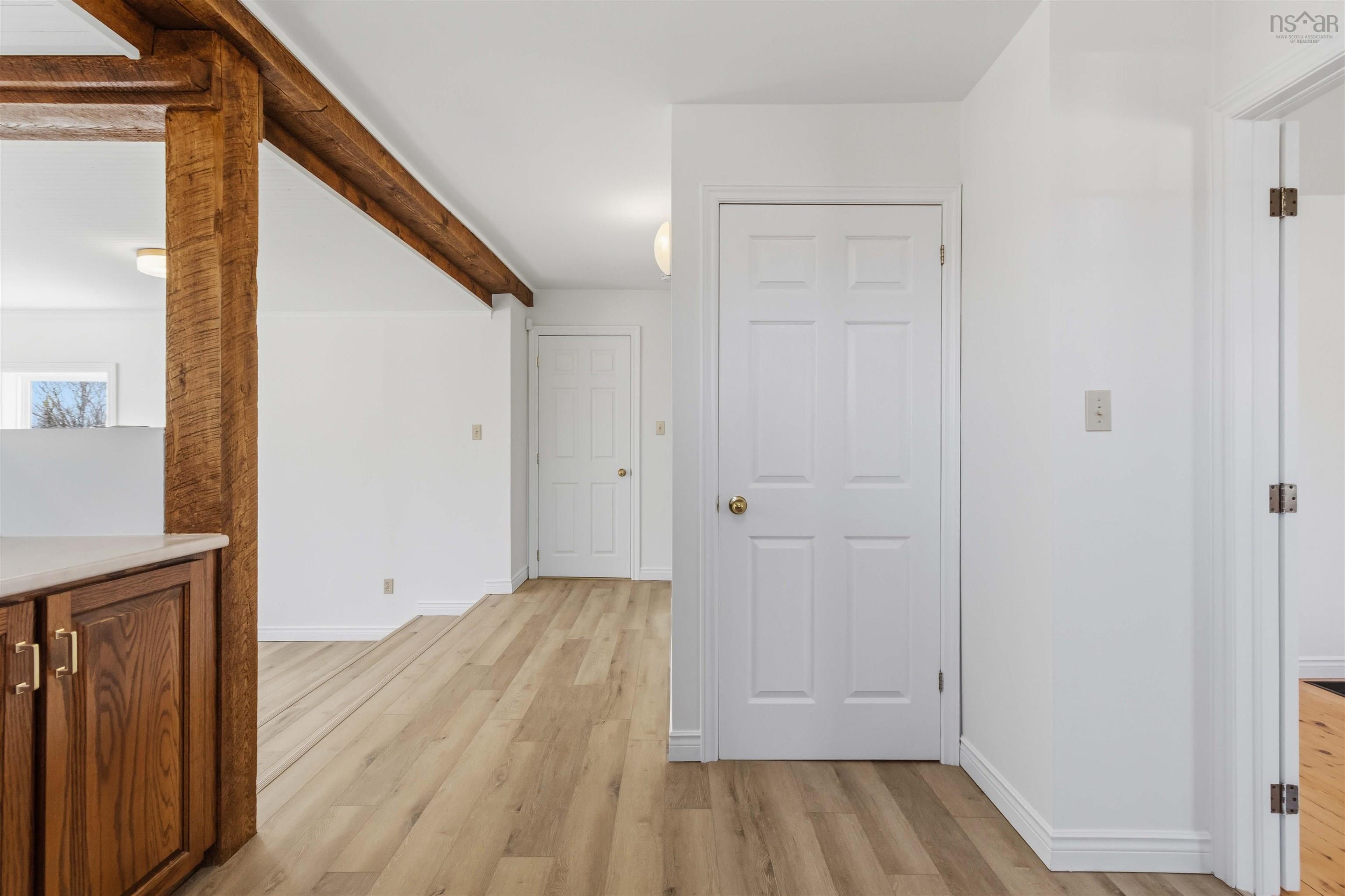 $499,900.00: 341 Myra Road, Porters Lake