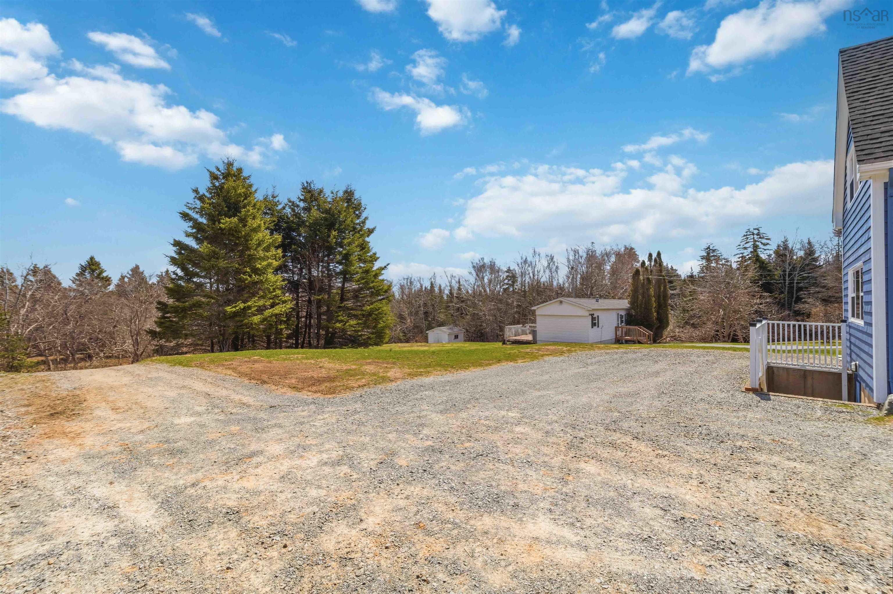 $499,900.00: 341 Myra Road, Porters Lake
