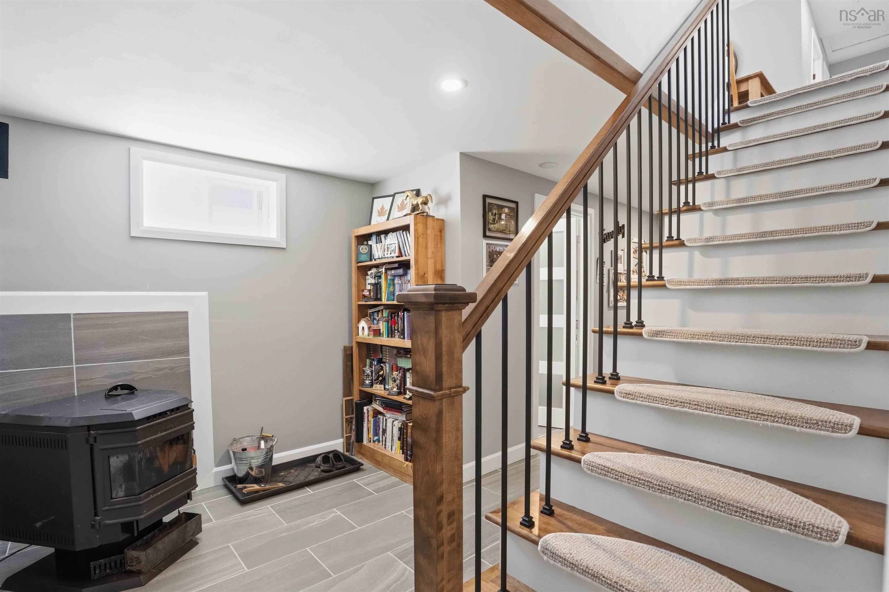 $474,900.00: 1316 Highway 1, East Kingston