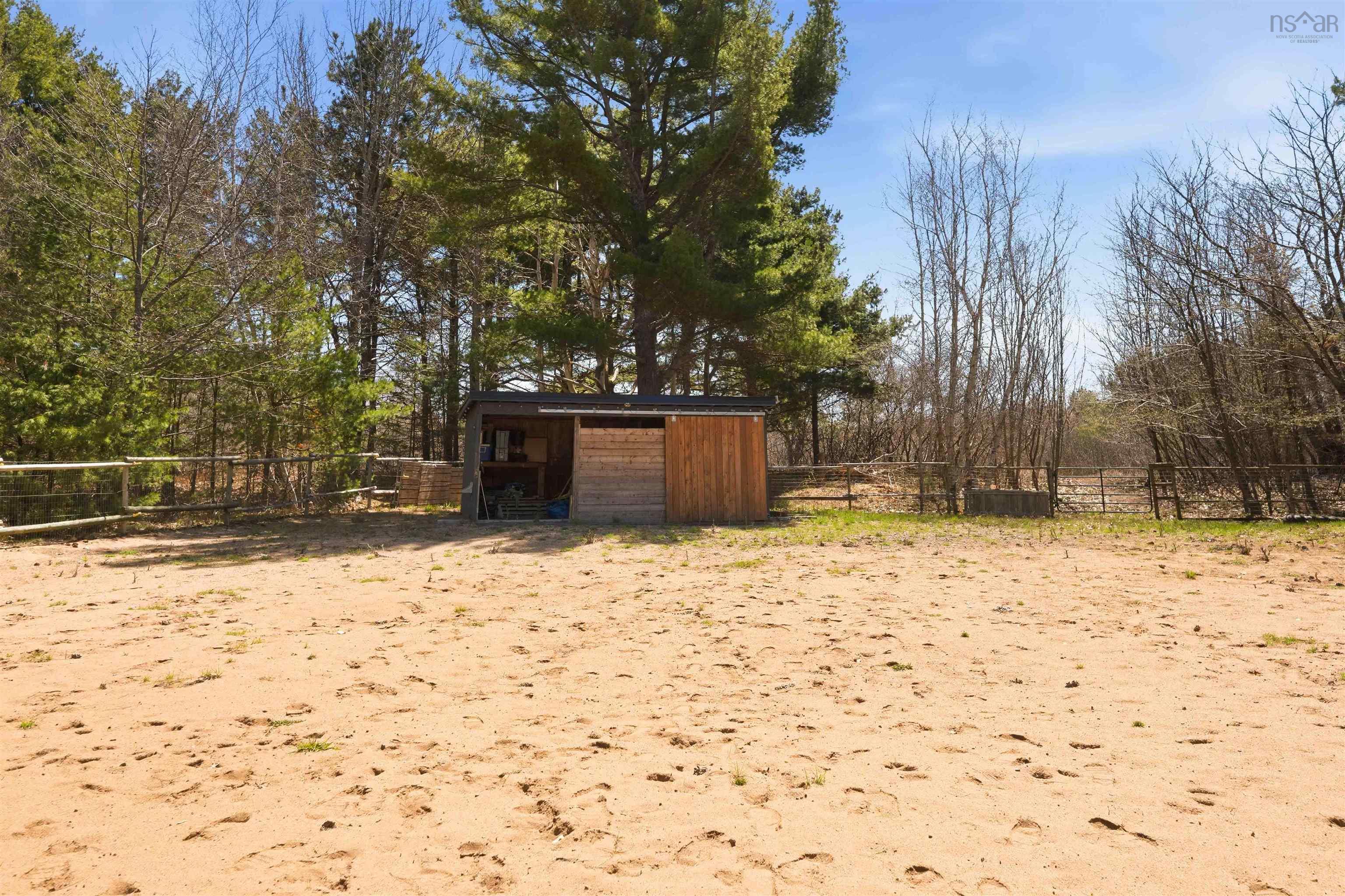 $474,900.00: 1316 Highway 1, East Kingston