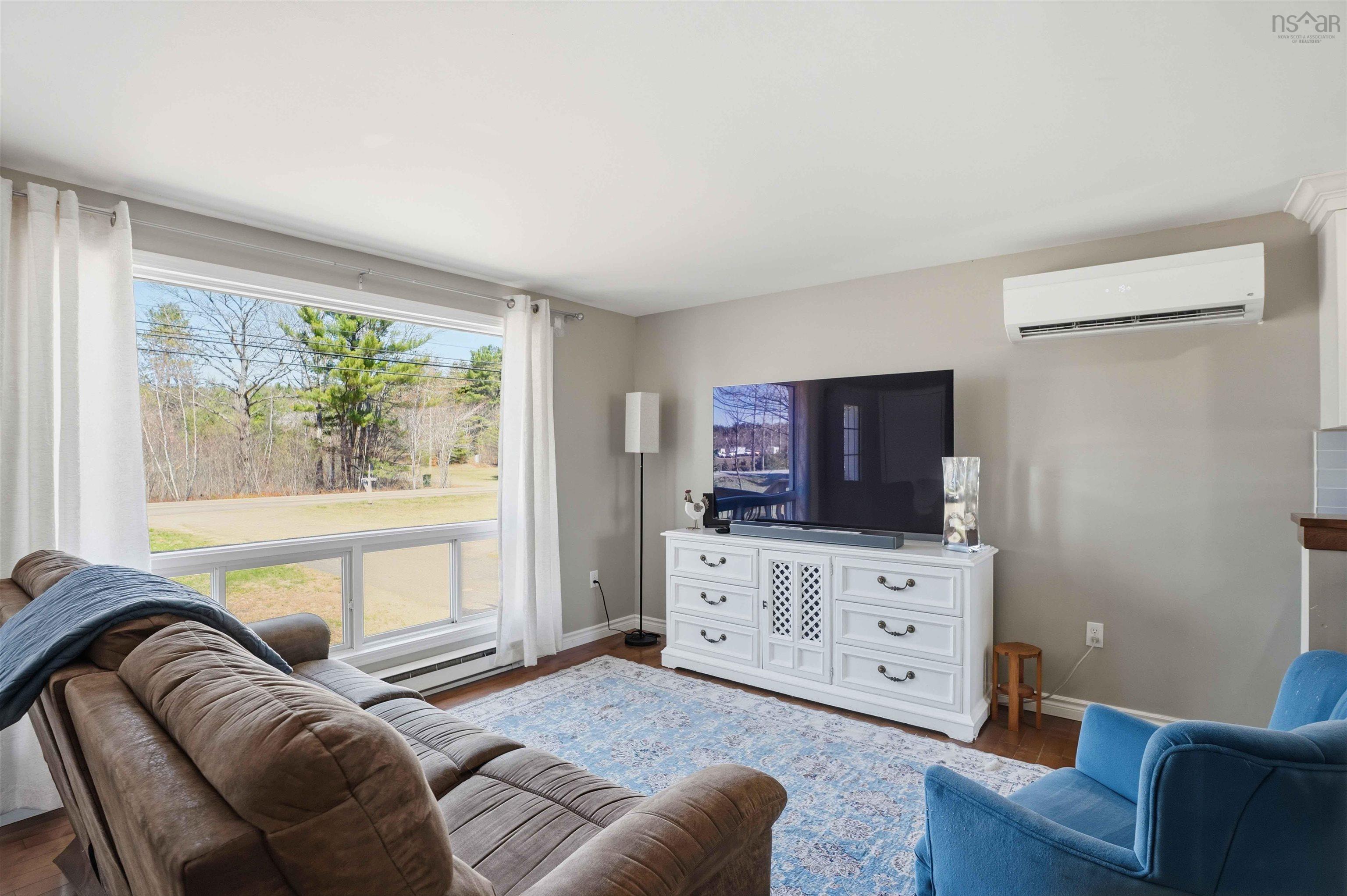 $474,900.00: 1316 Highway 1, East Kingston