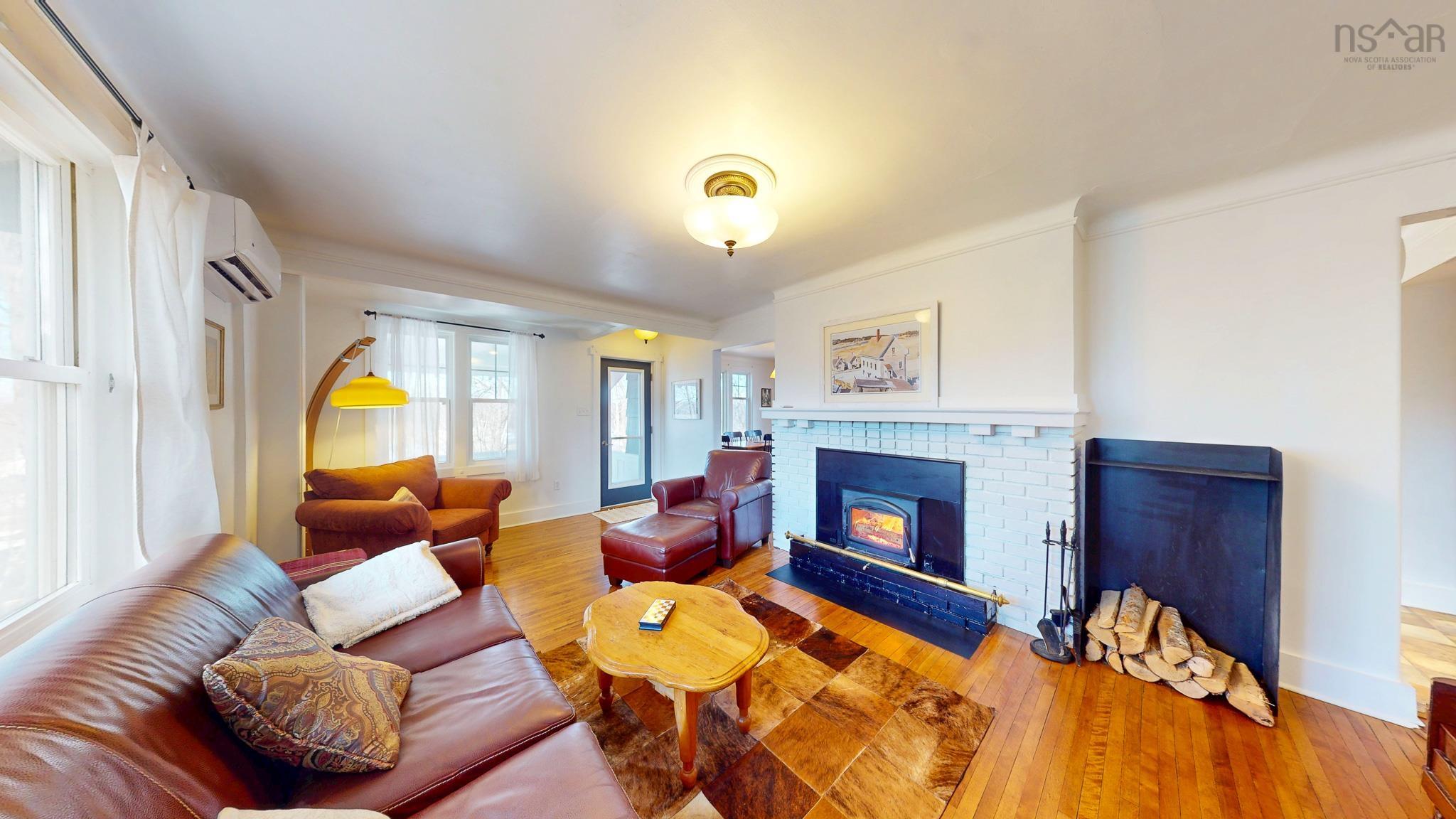 $469,000.00: 35 King Street, Kentville