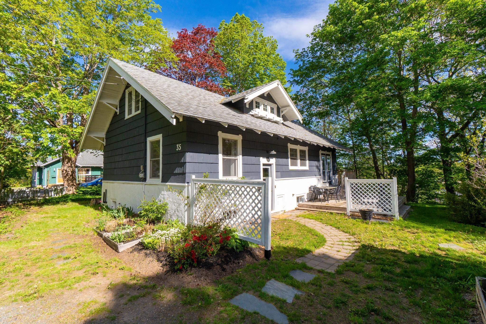 $469,000.00: 35 King Street, Kentville