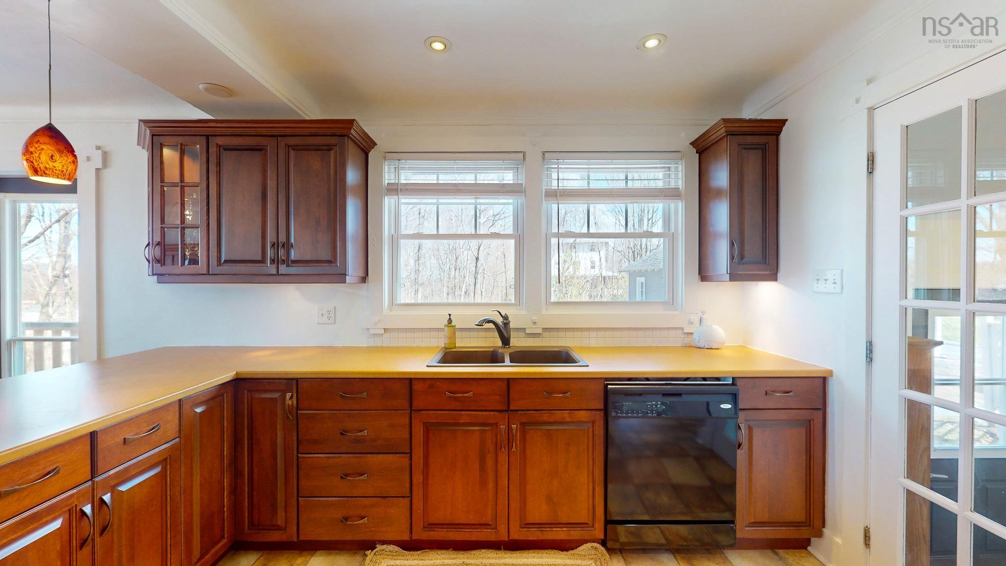 $469,000.00: 35 King Street, Kentville