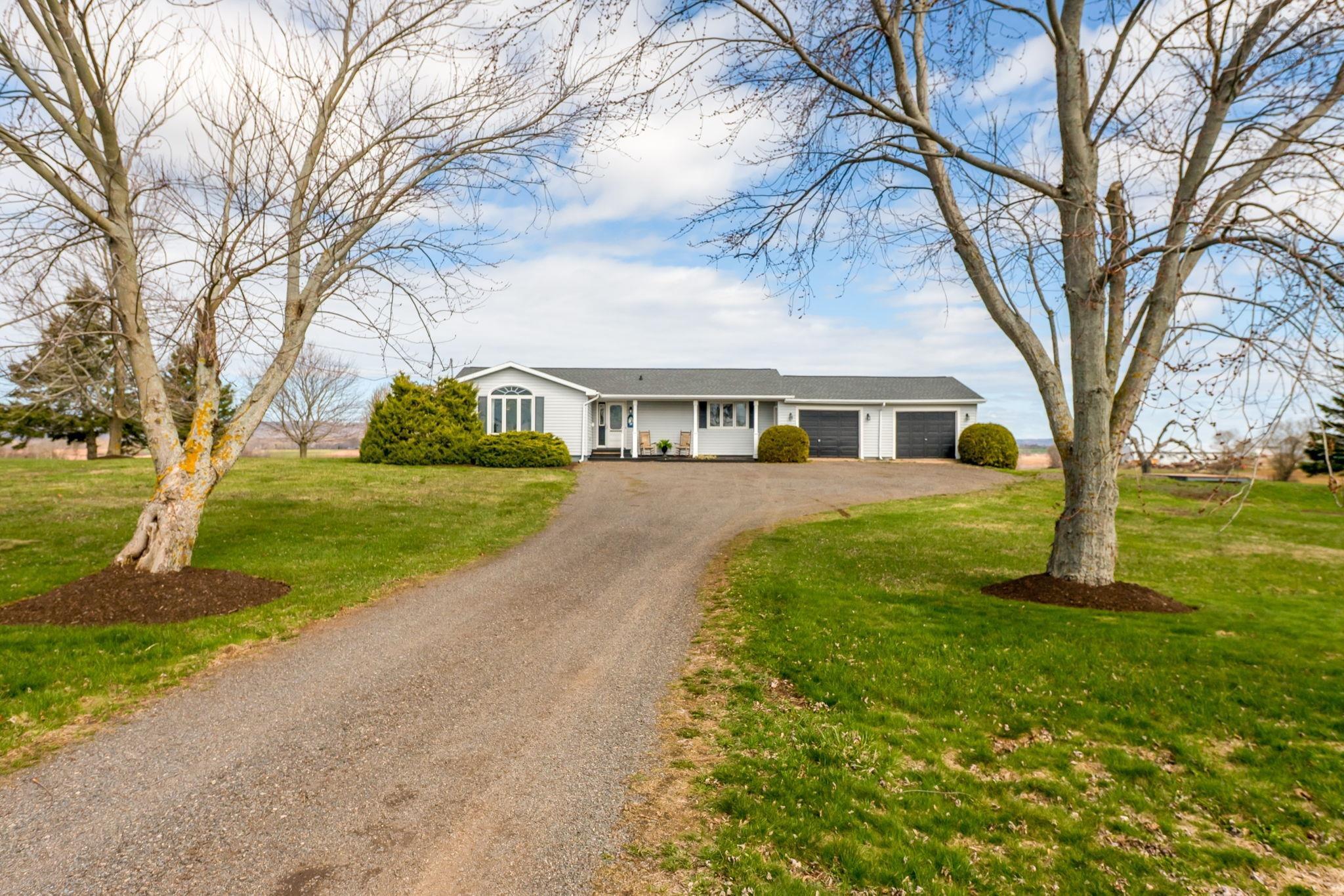 $599,900.00: 789 Canard Street, Lower Canard