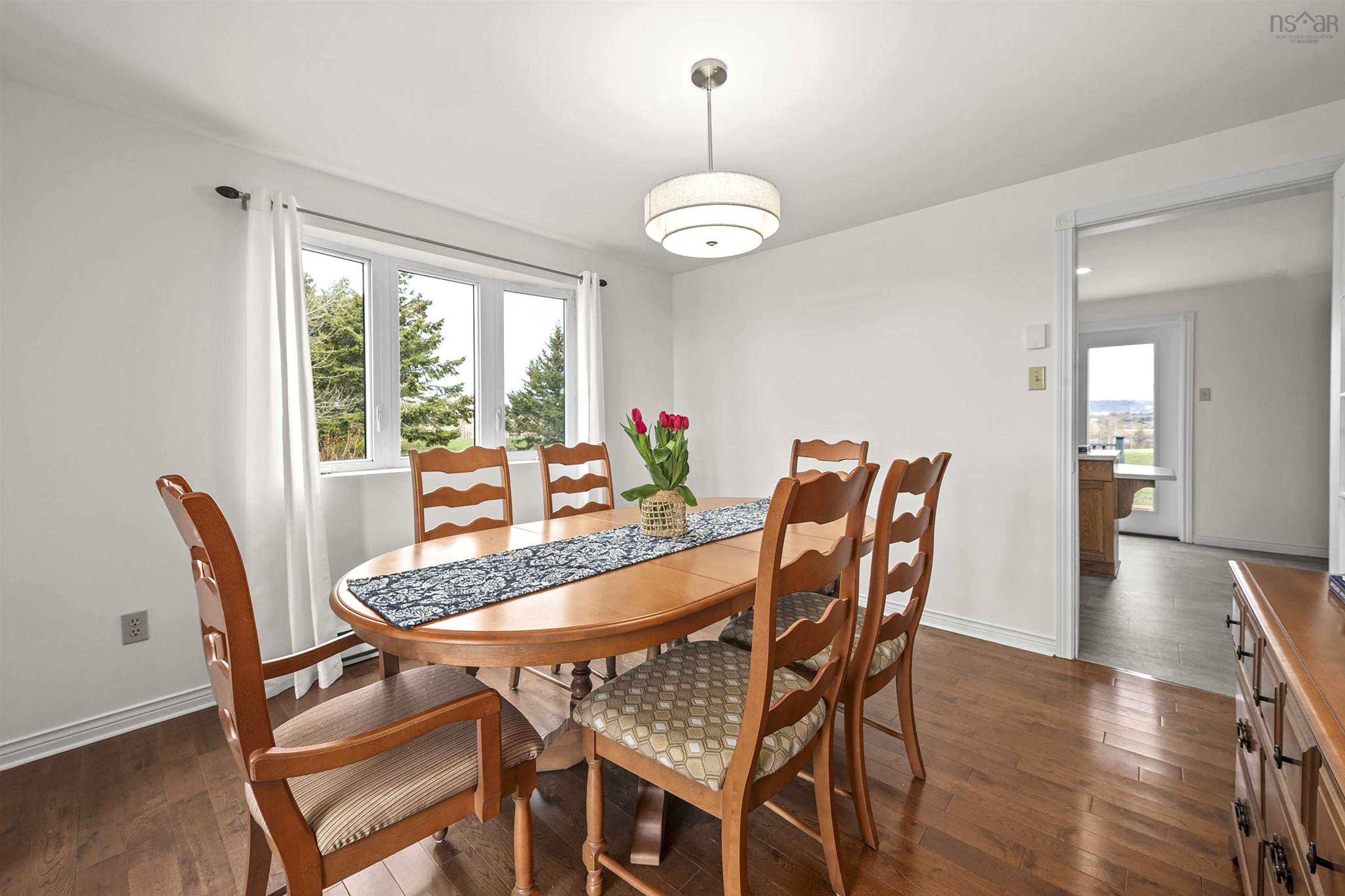$599,900.00: 789 Canard Street, Lower Canard