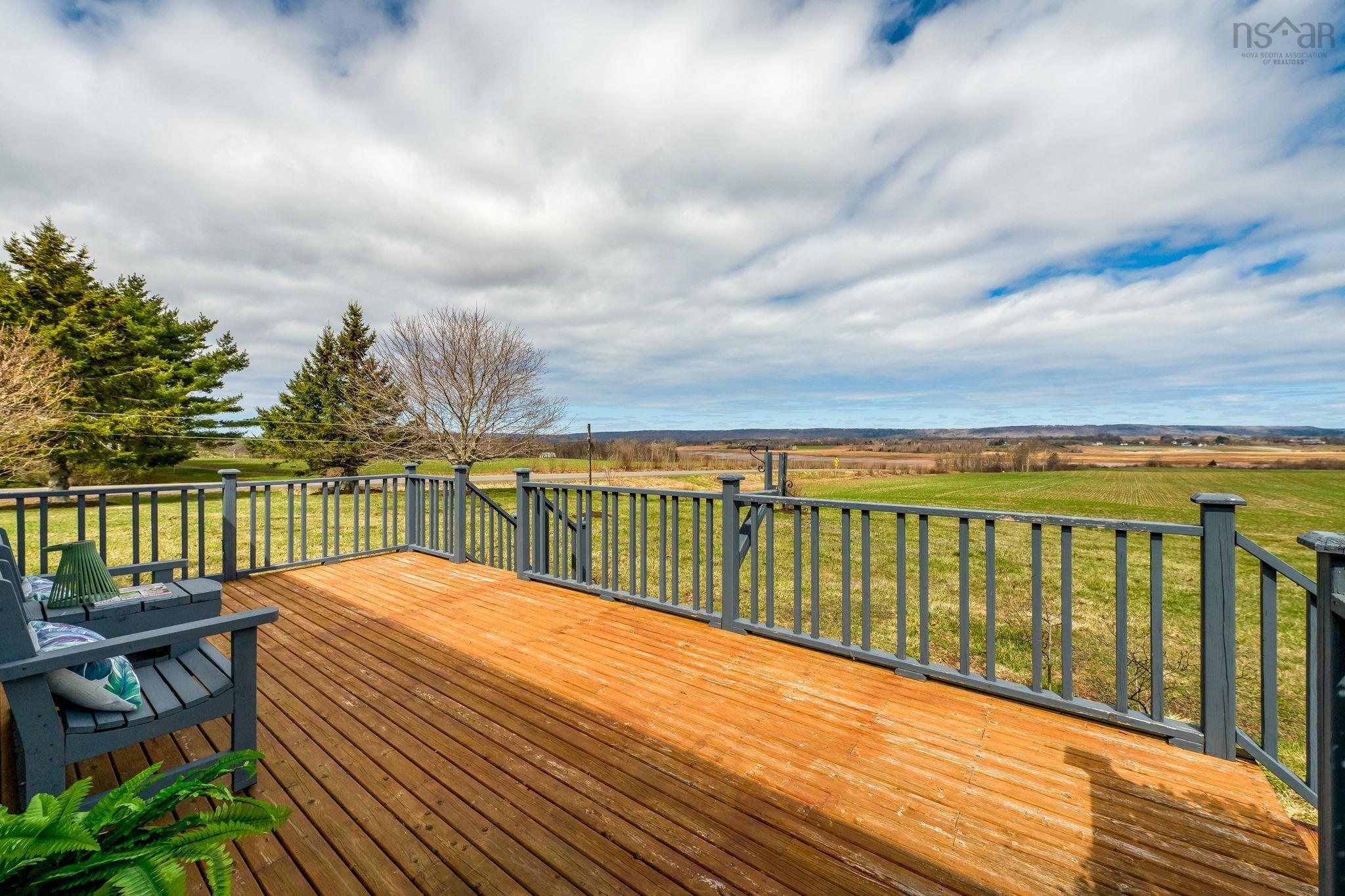 $599,900.00: 789 Canard Street, Lower Canard
