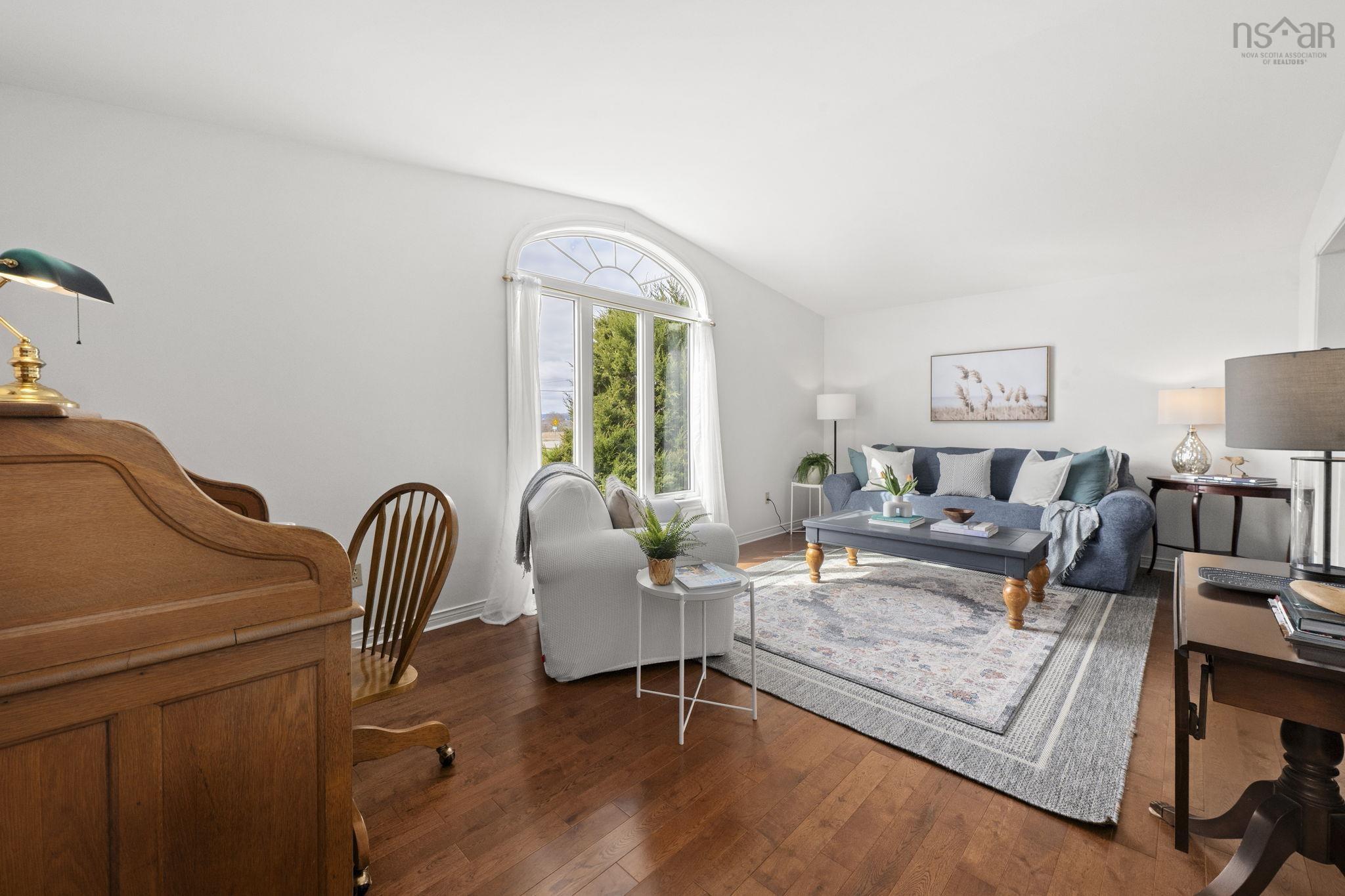 $599,900.00: 789 Canard Street, Lower Canard