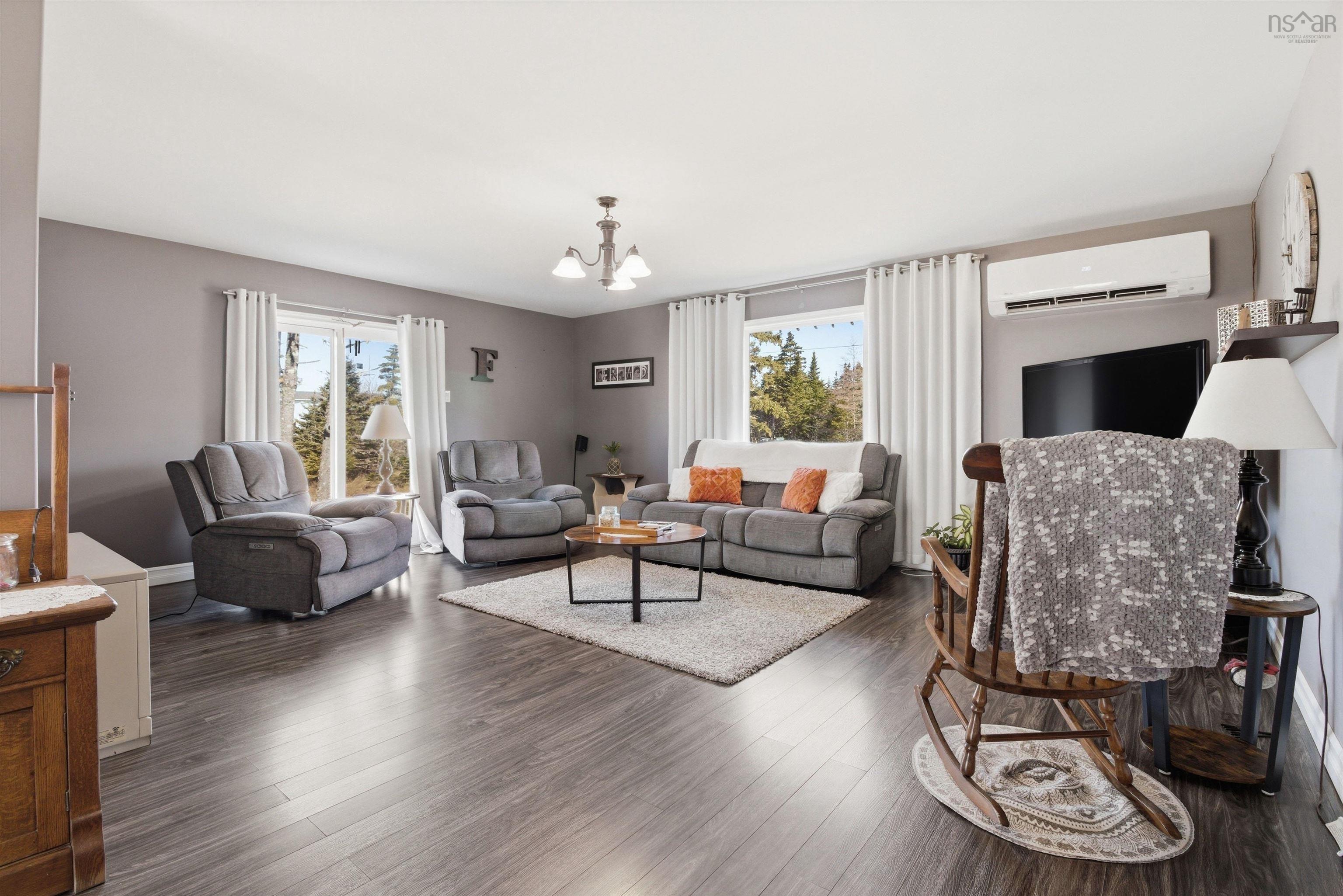$574,900.00: 276 Passage Road, Watt Section