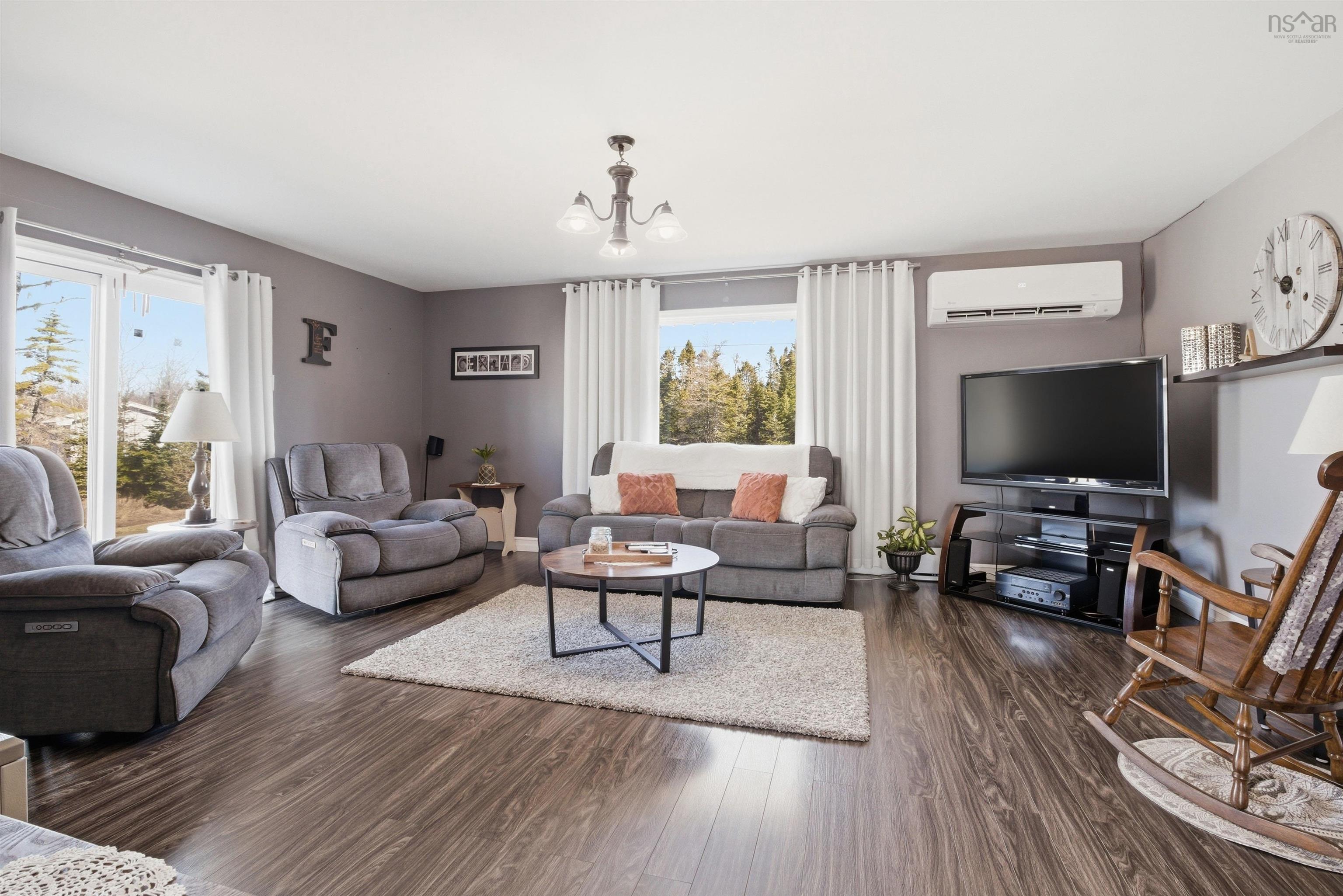 $574,900.00: 276 Passage Road, Watt Section