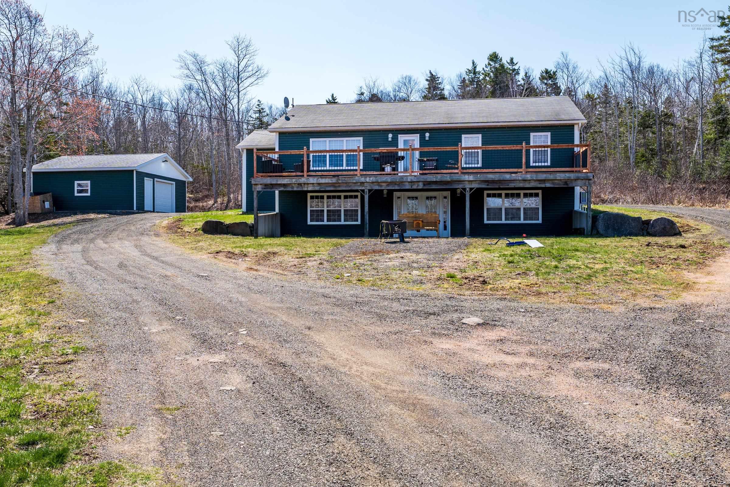 $625,000.00: 3152 Shore Road W, Litchfield