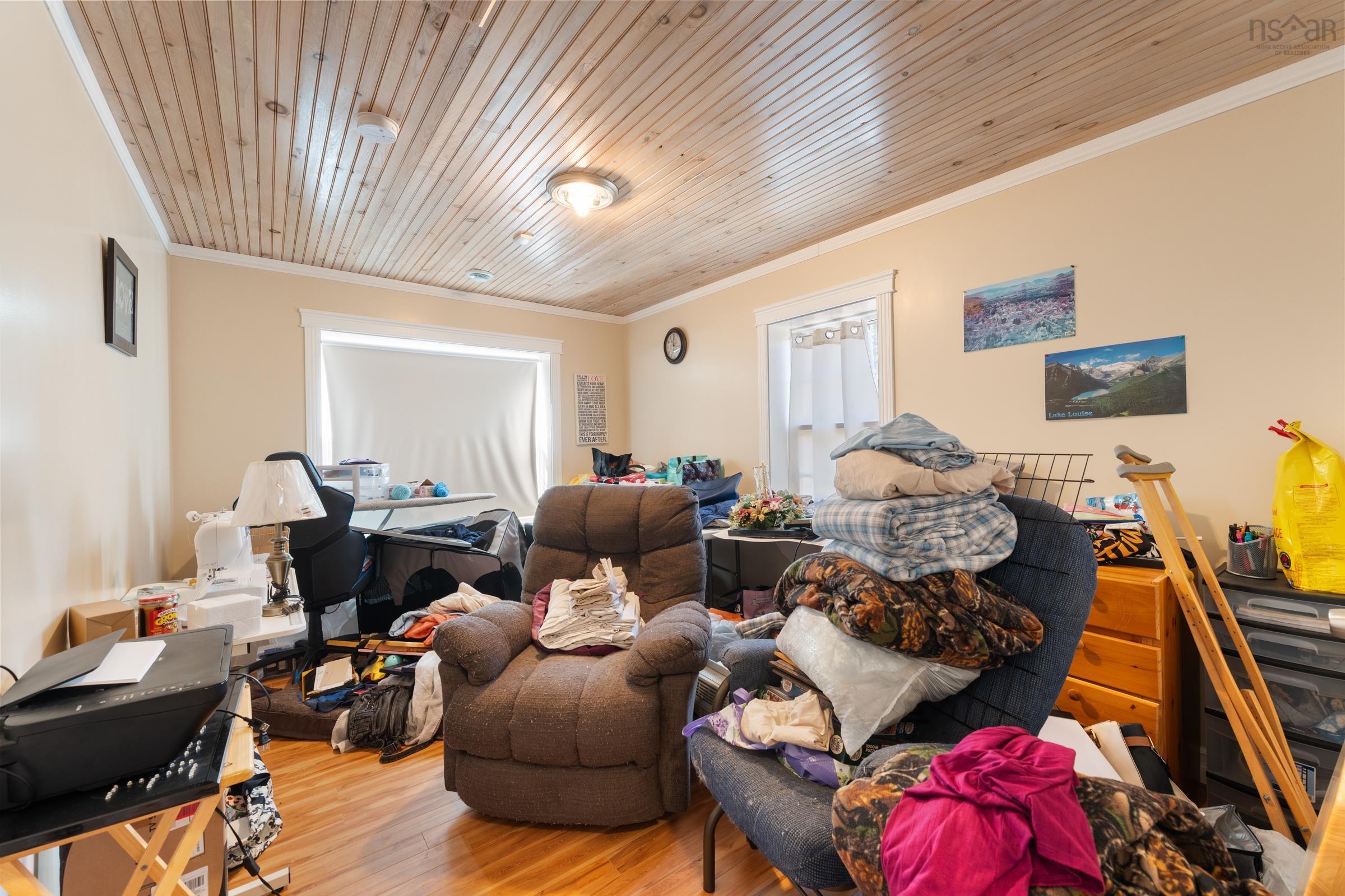 $625,000.00: 3152 Shore Road W, Litchfield