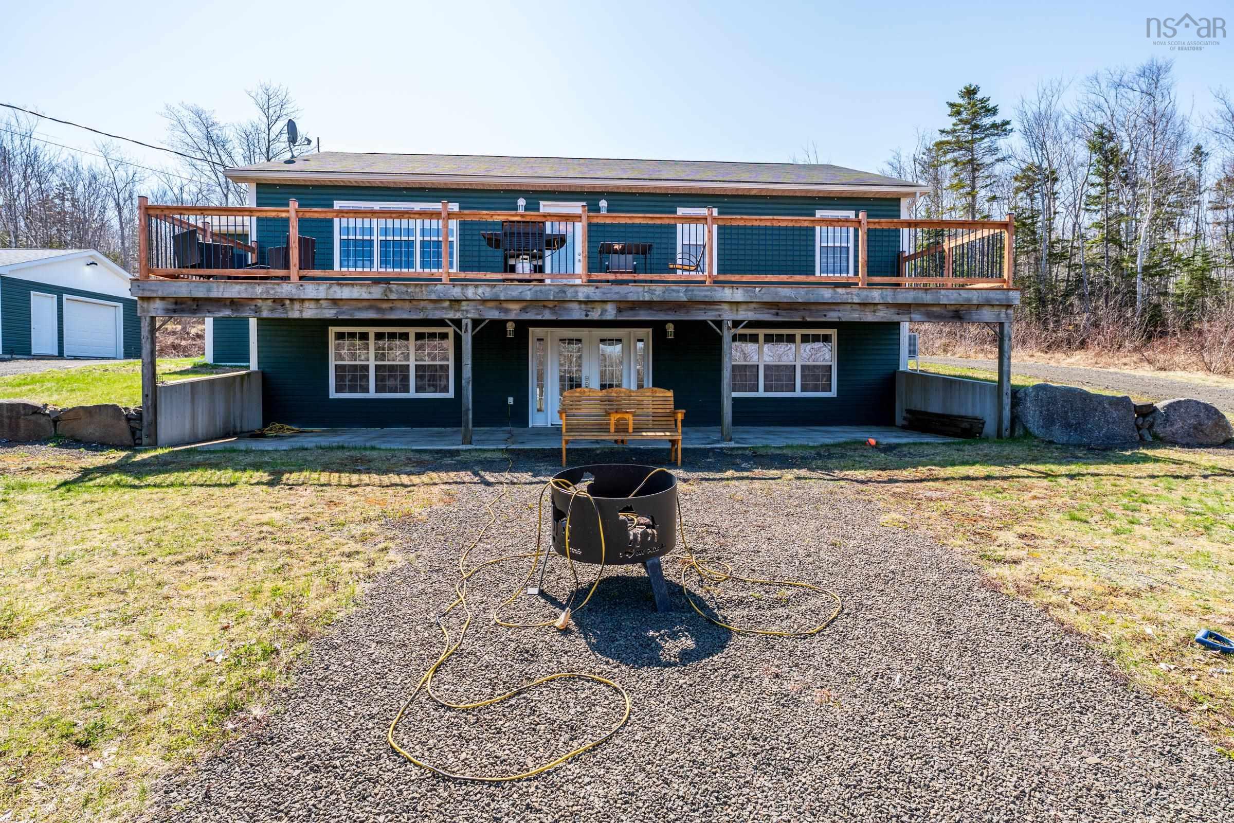 $625,000.00: 3152 Shore Road W, Litchfield