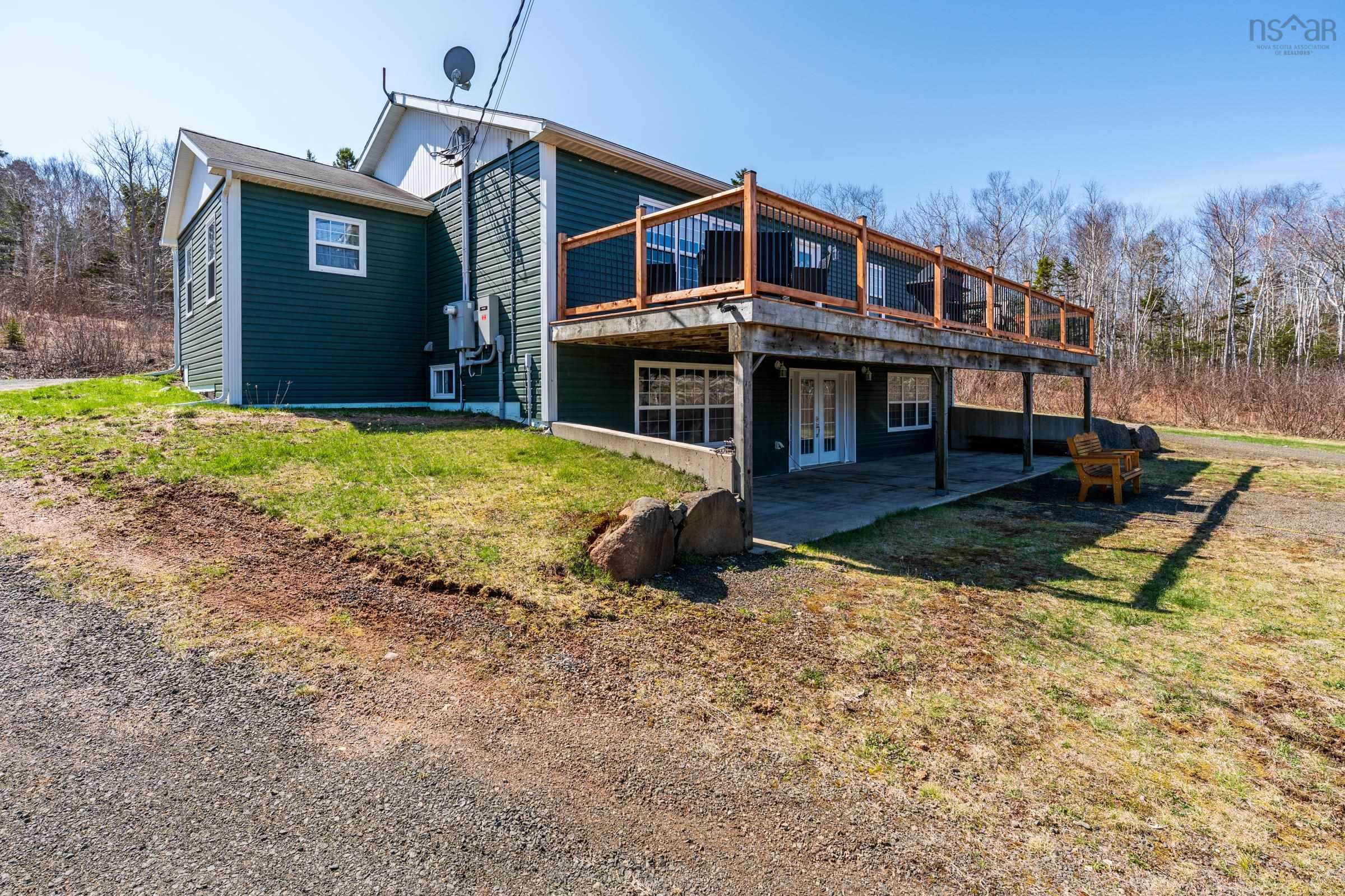 $625,000.00: 3152 Shore Road W, Litchfield