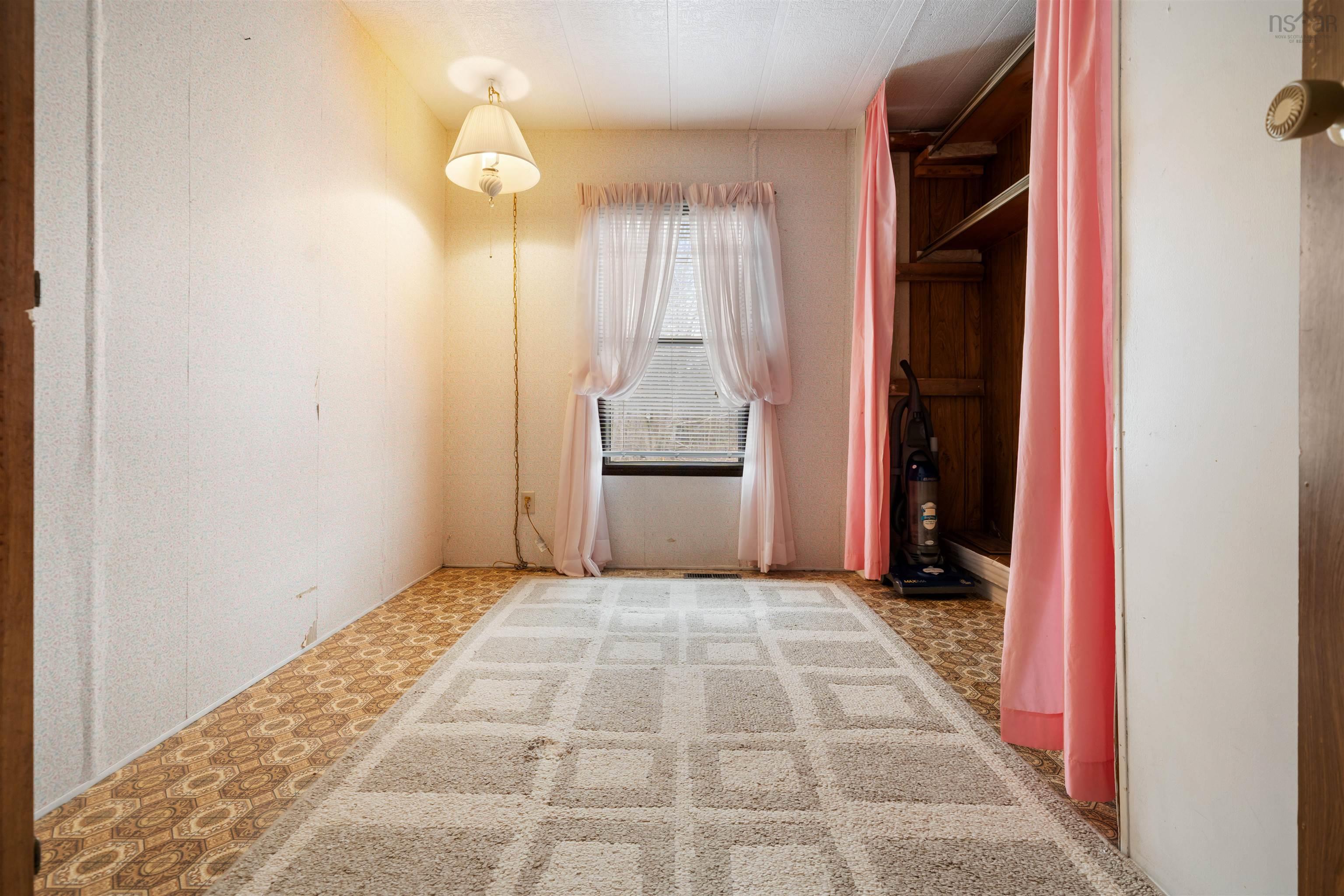 $279,900.00: 2135 Highway 336, Eastville