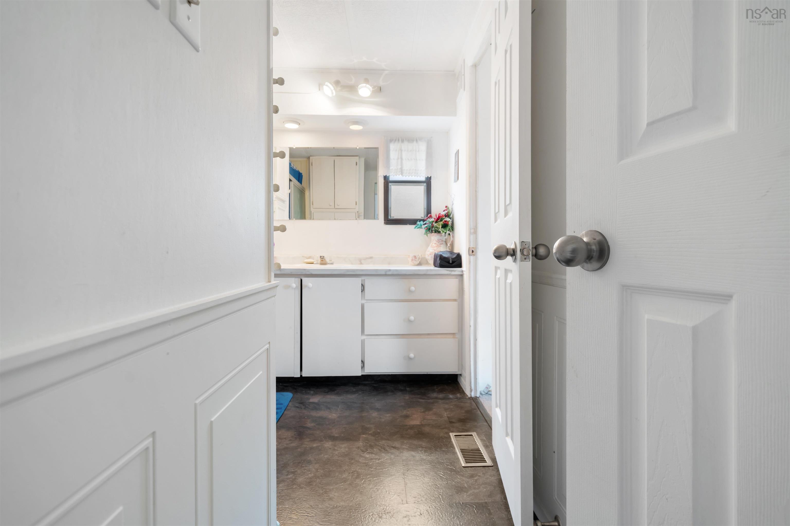 $279,900.00: 2135 Highway 336, Eastville