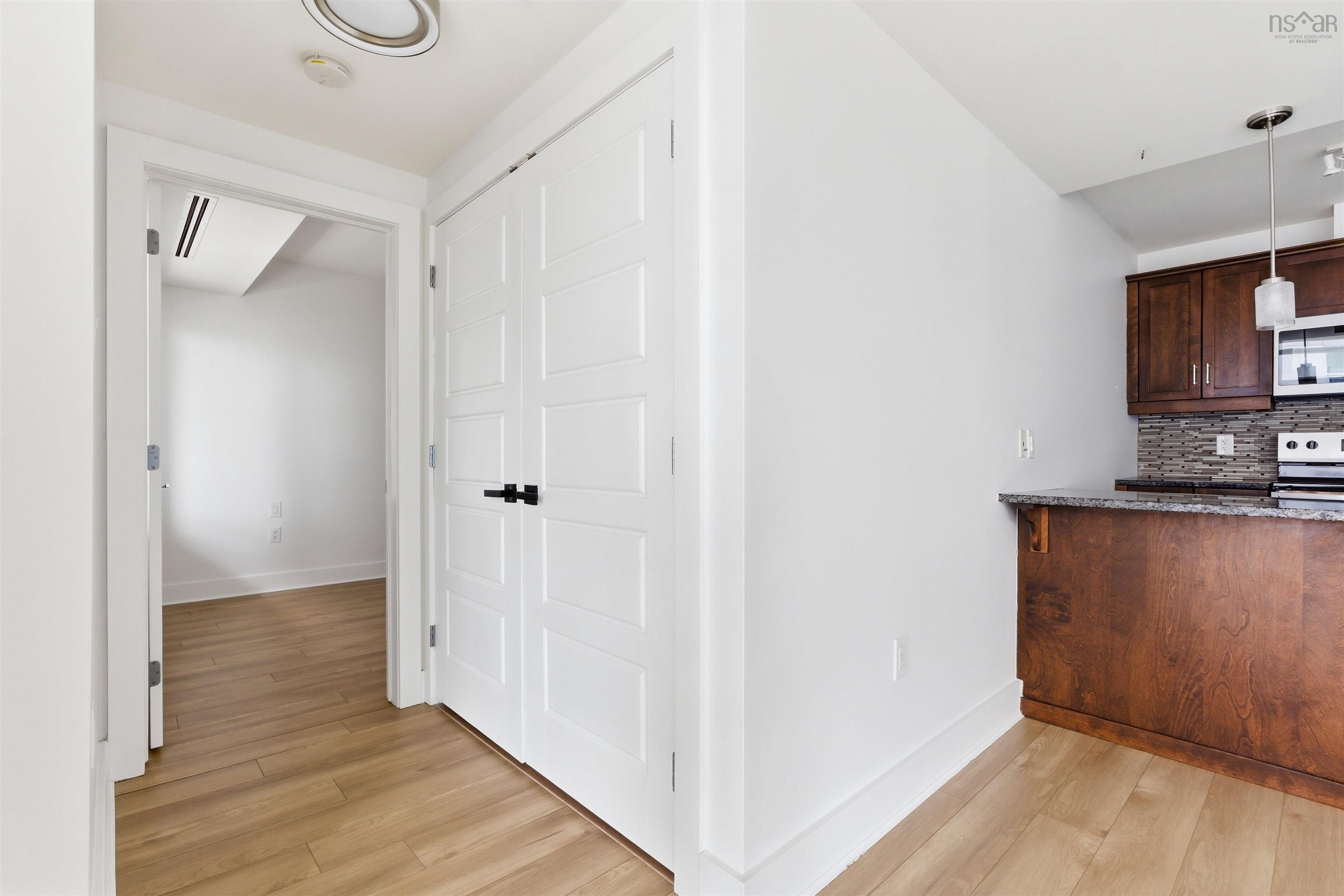 $545,000.00: 607 31 Kings Wharf Place, Dartmouth