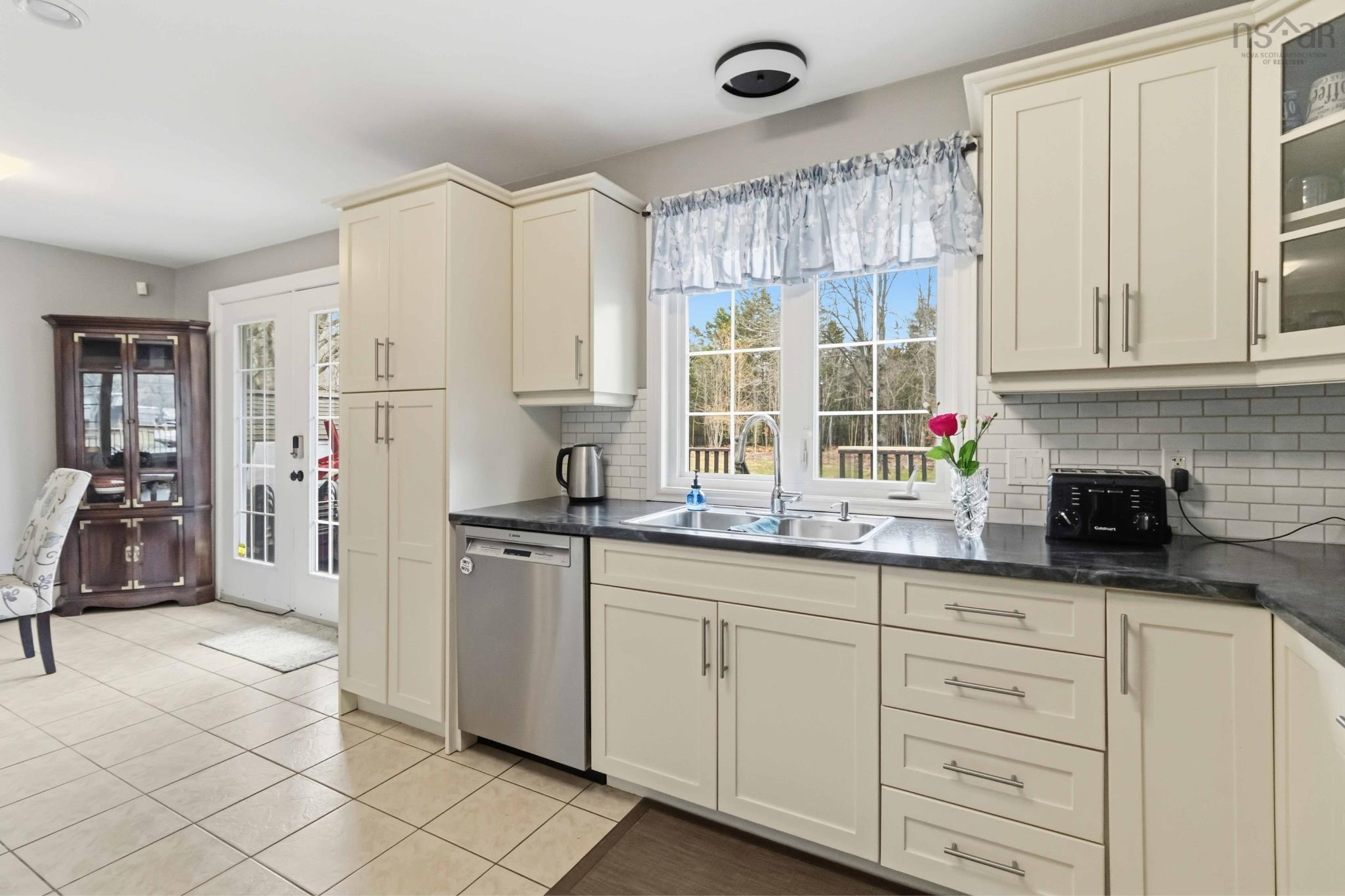 $675,000.00: 29 Lively Road, Middle Sackville