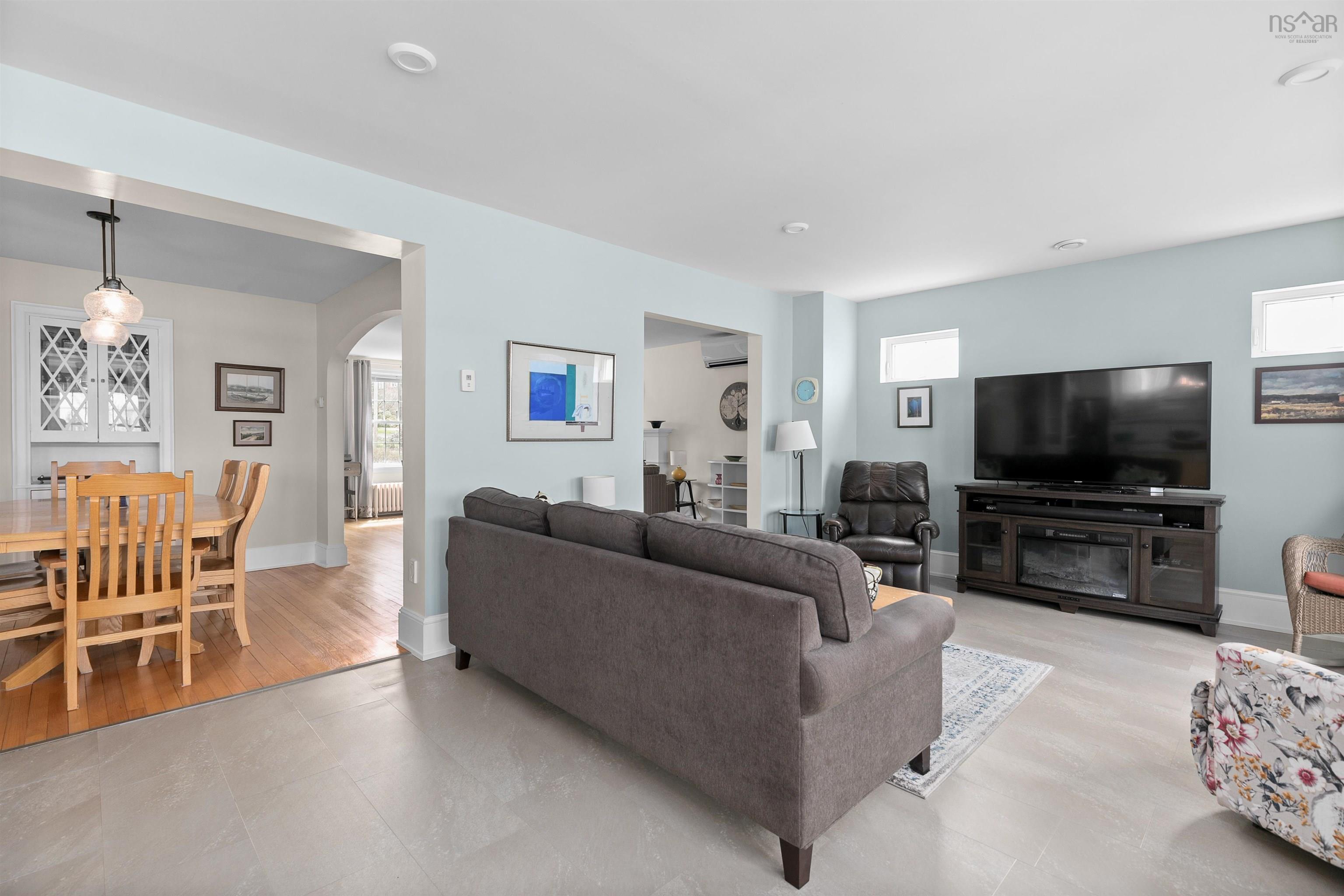 $899,900.00: 186 Main Street, Wolfville