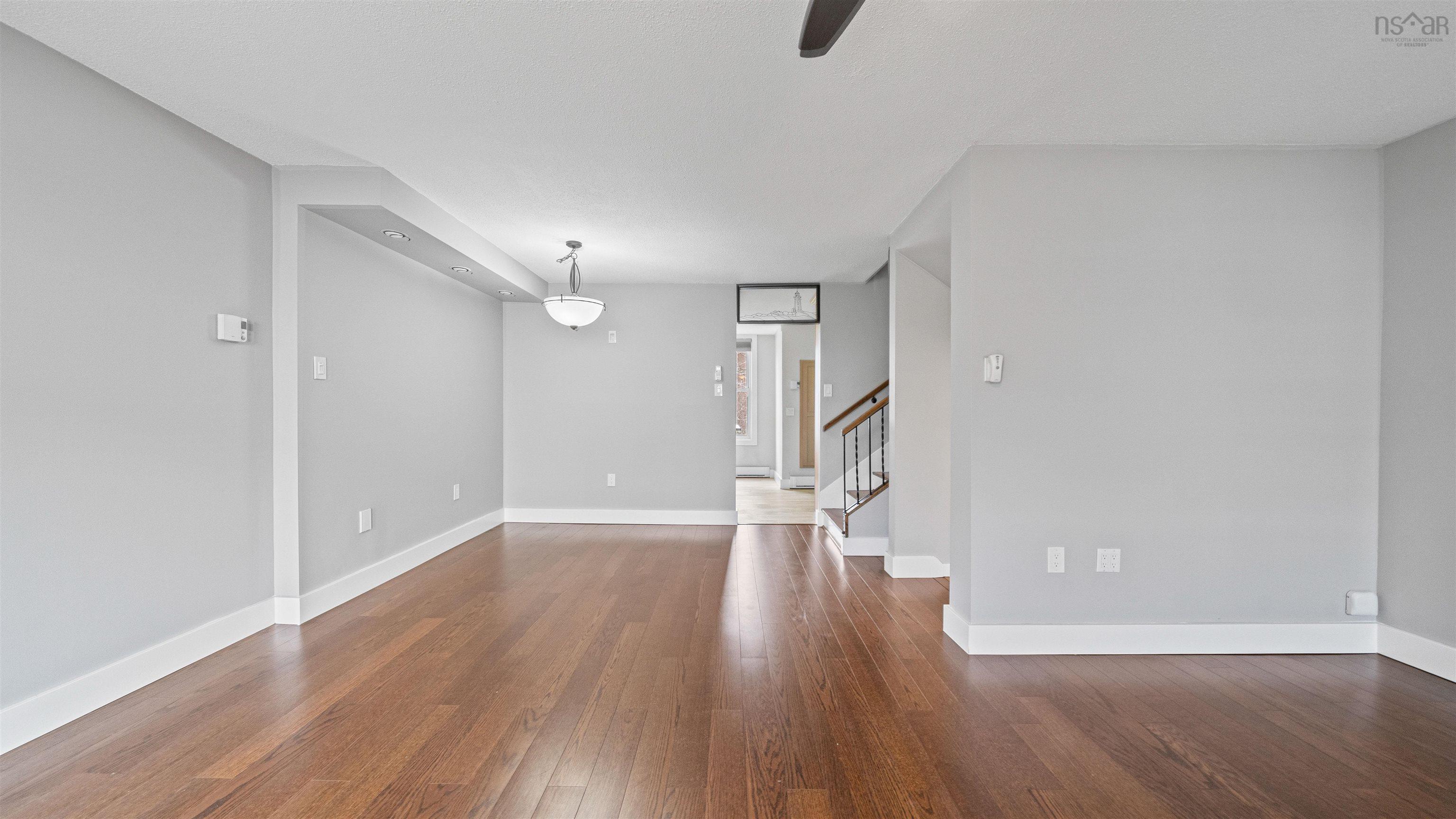 $525,000.00: 5540 Stoneham, Halifax