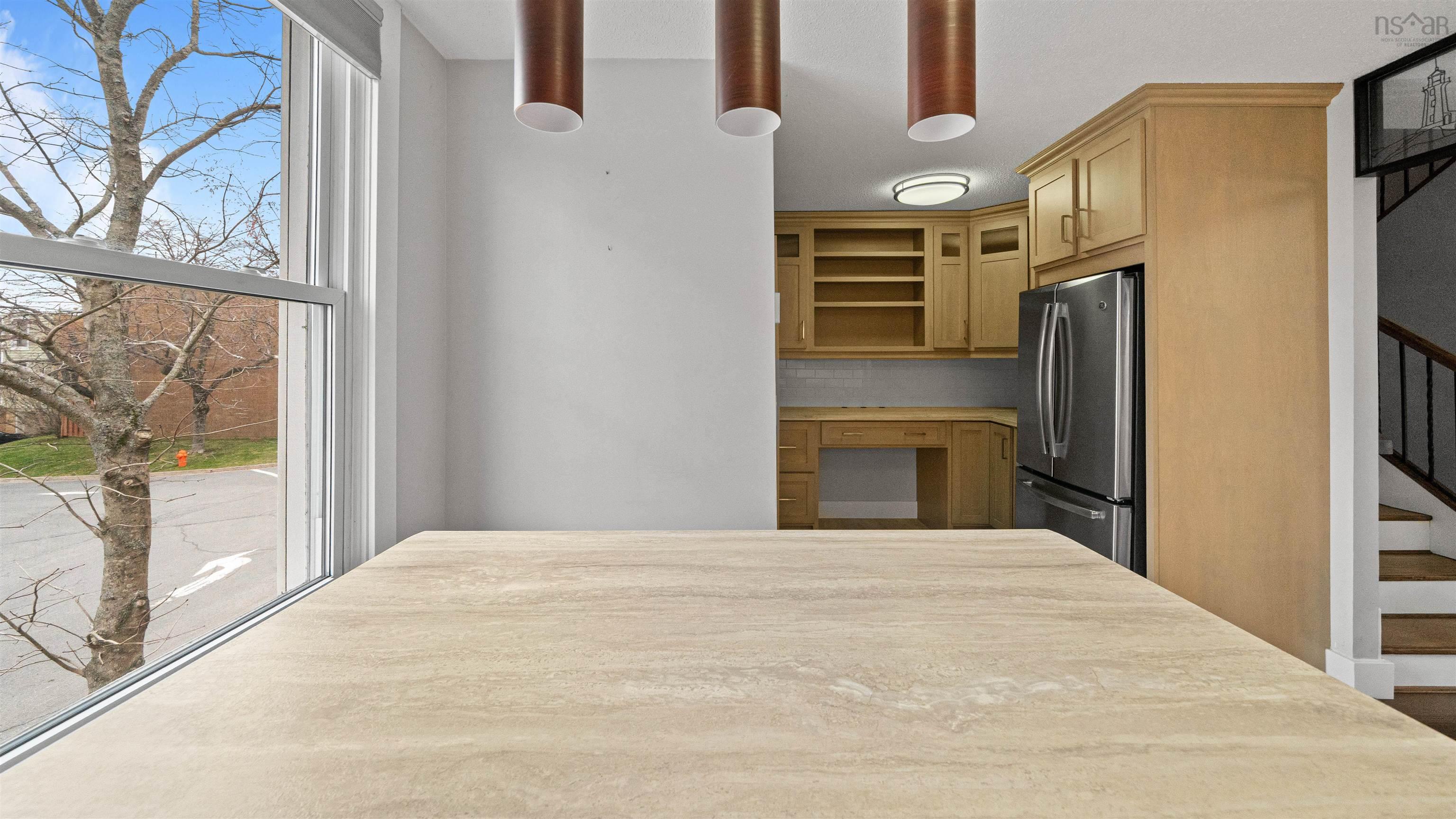 $525,000.00: 5540 Stoneham, Halifax